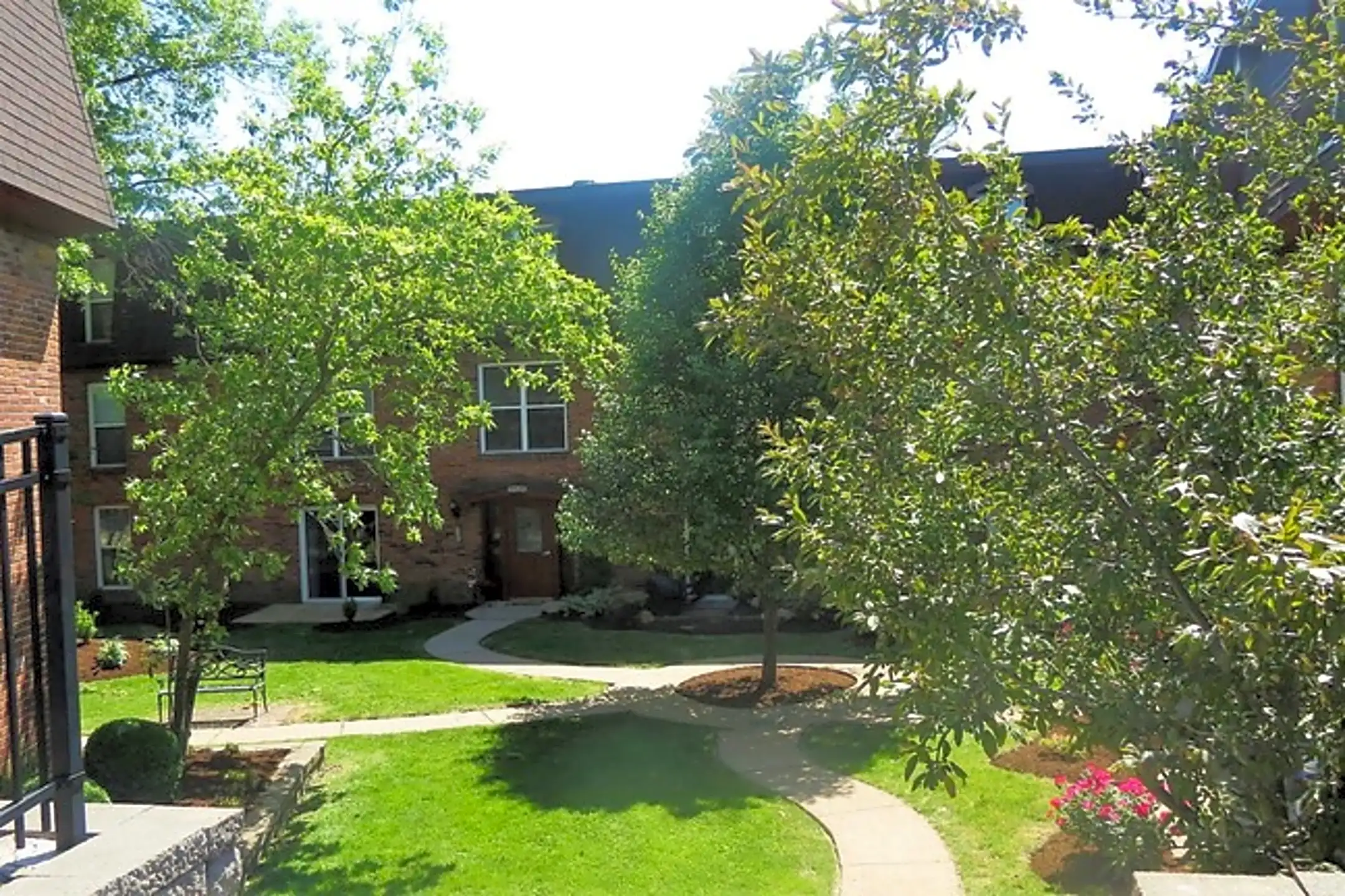 11550 Concord Village Ave Apartments Saint Louis, MO 63128