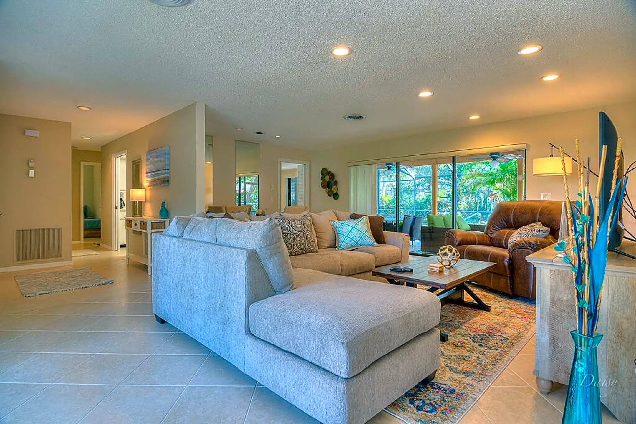 Living Room - 3820 Indian River Dr E - Vero Beach, FL