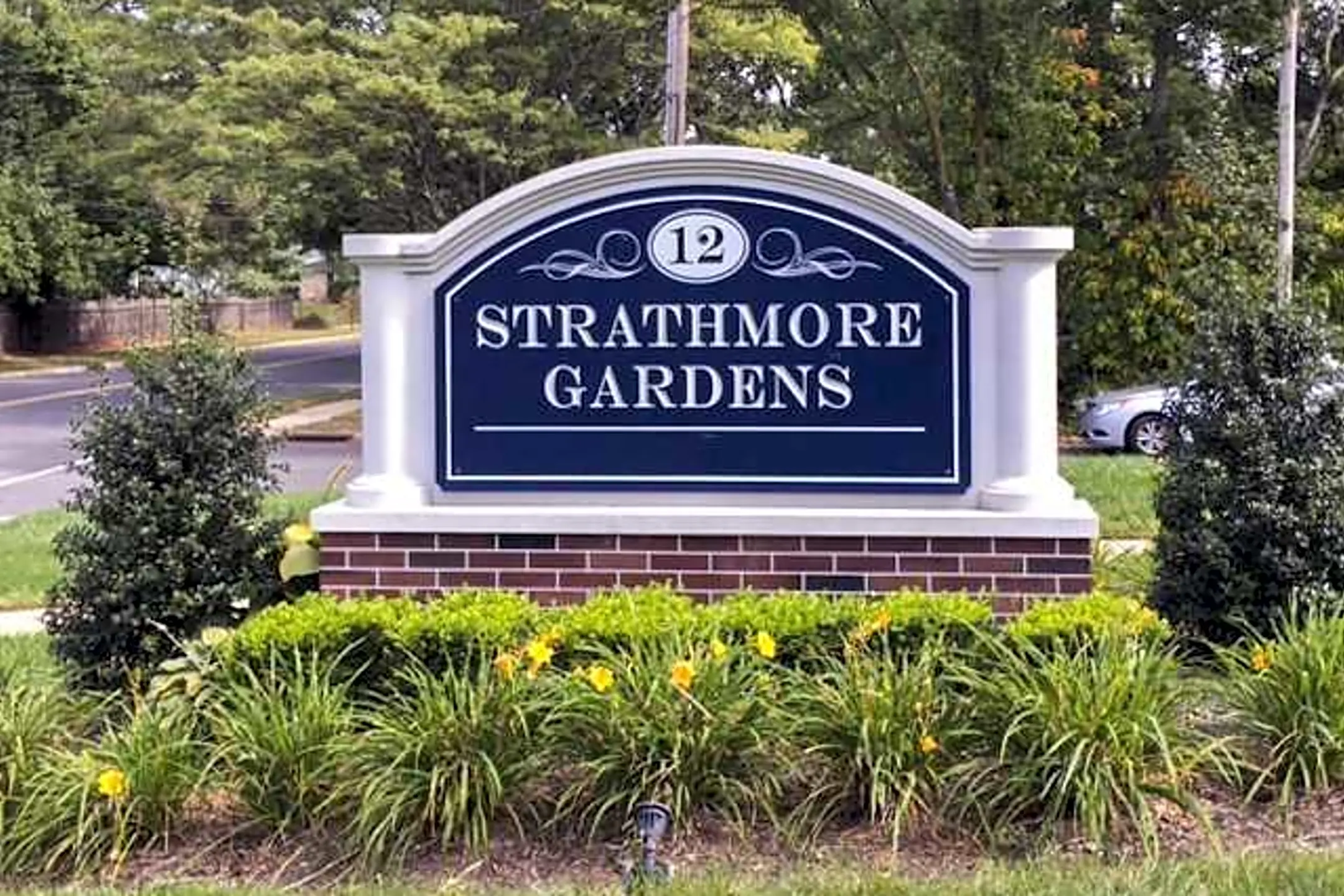 Strathmore Gardens - South Atlantic Avenue | Aberdeen, NJ Apartments 