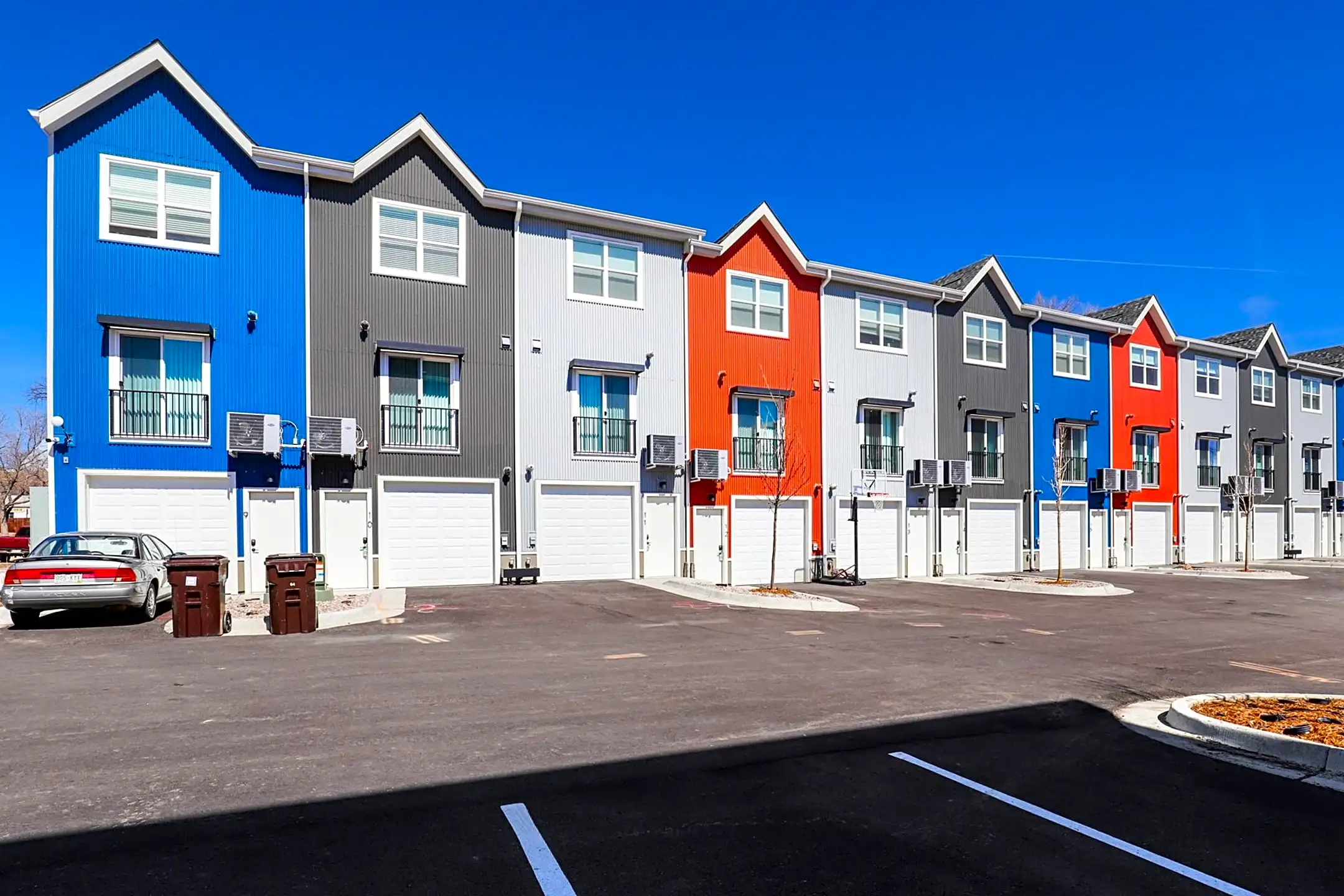 Granary Townhomes 210 Emery Street Longmont, CO Townhomes for Rent