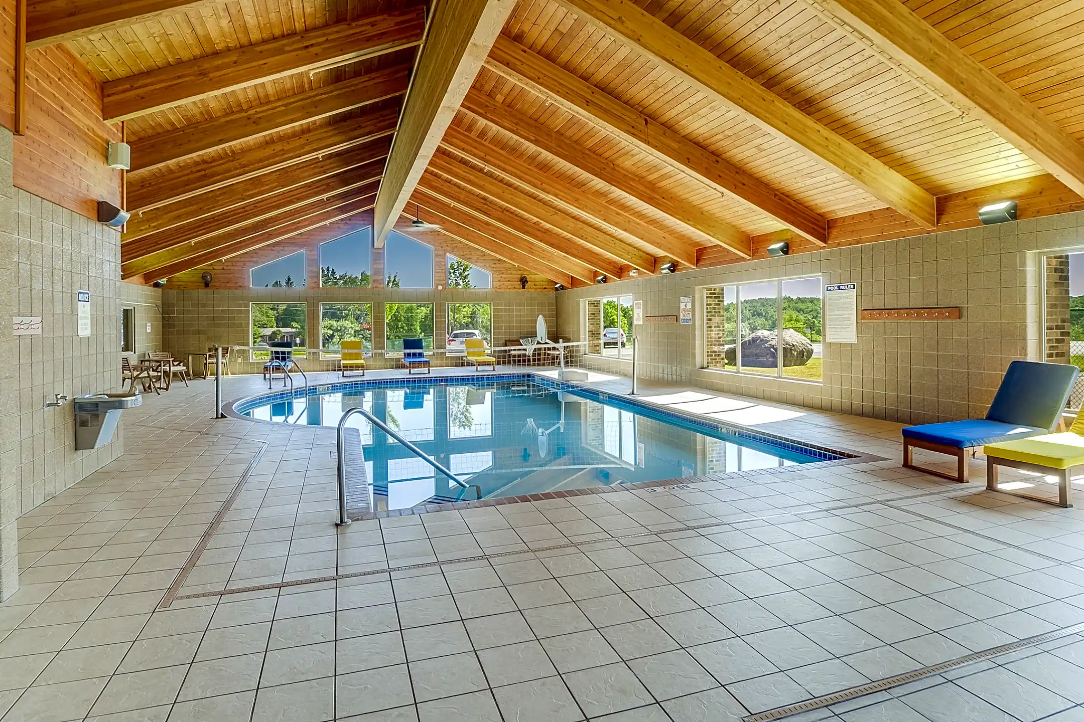 Summit Ridge Luxury Apartments 901 Boulder Dr Hermantown, MN