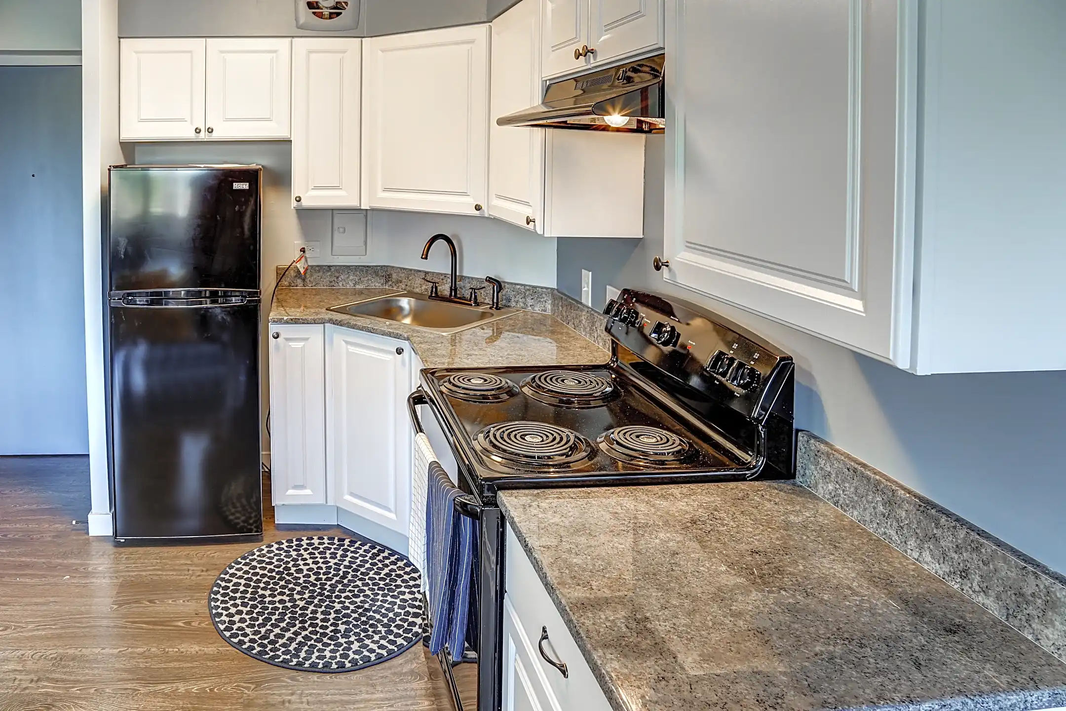 The Bradford 1500 Groesbeck Rd Cincinnati, OH Apartments for Rent