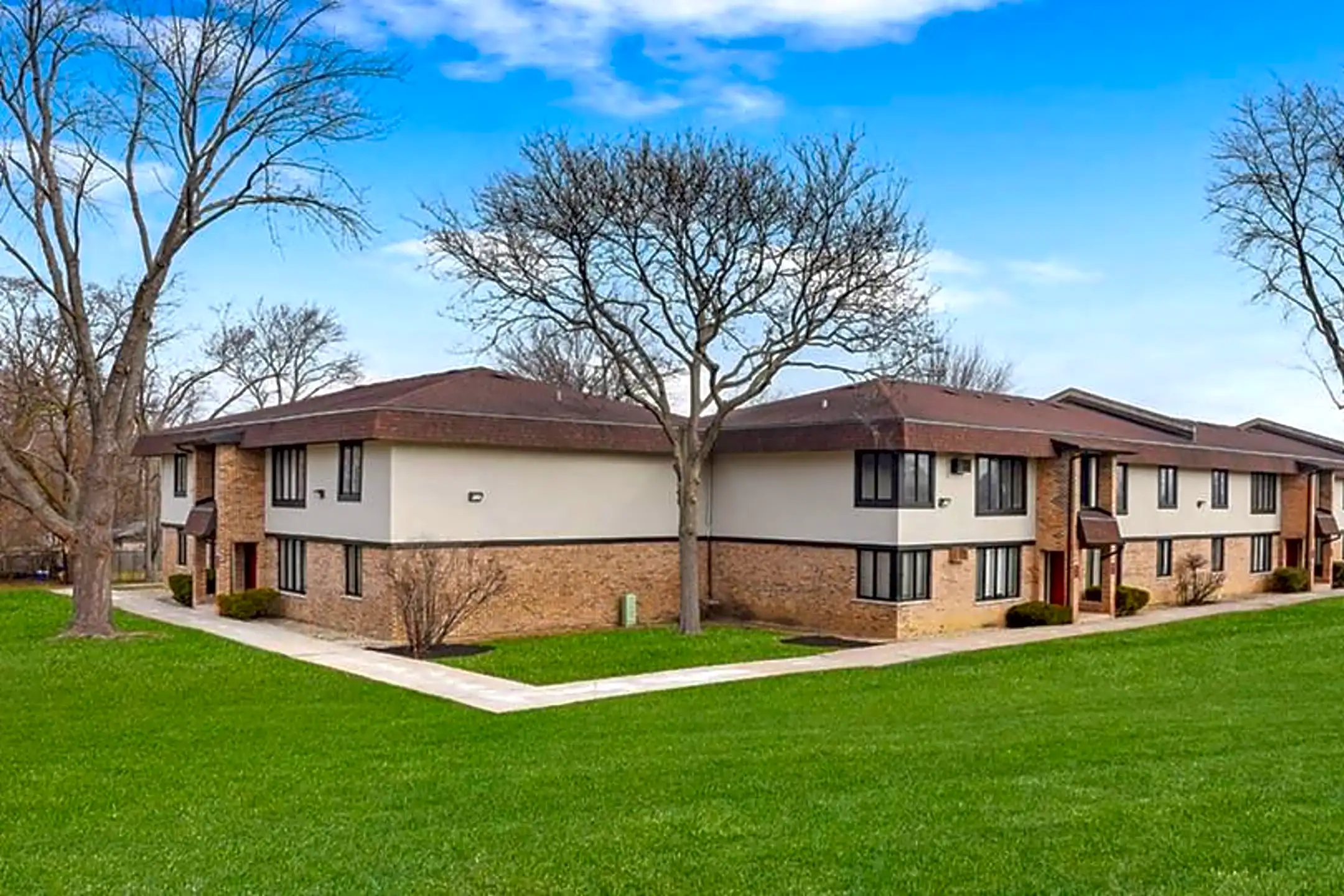 Clarendon Apartment Homes Clarendon Hills, IL 60514