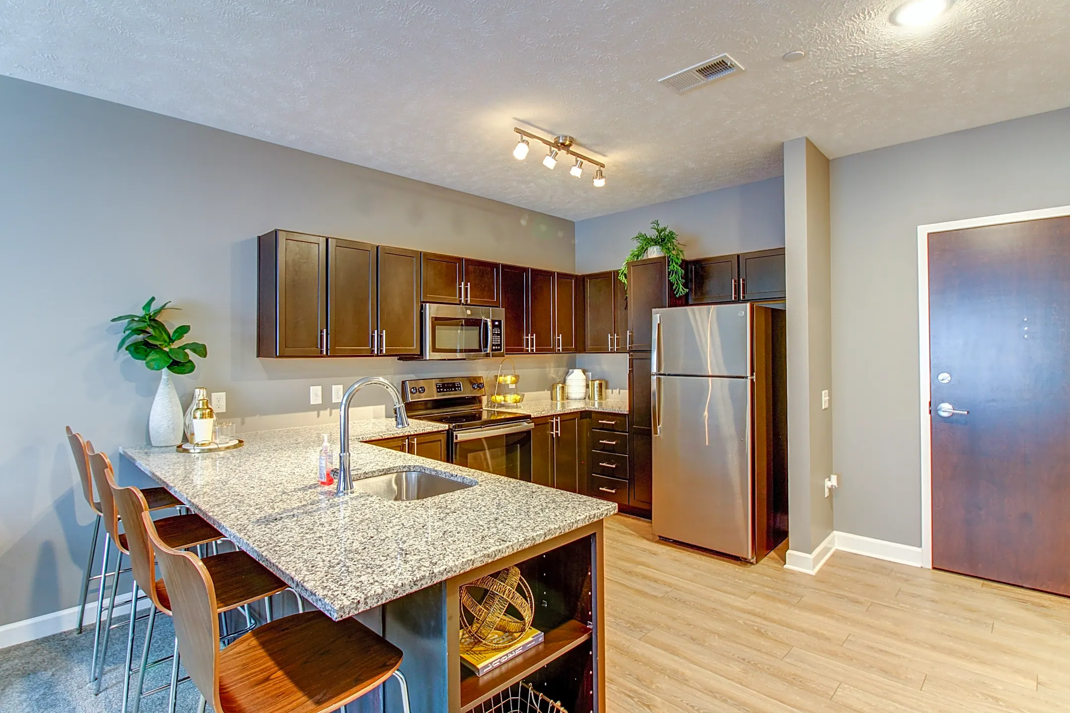 The Flats at Leighton District Apartments Lincoln, NE 68504