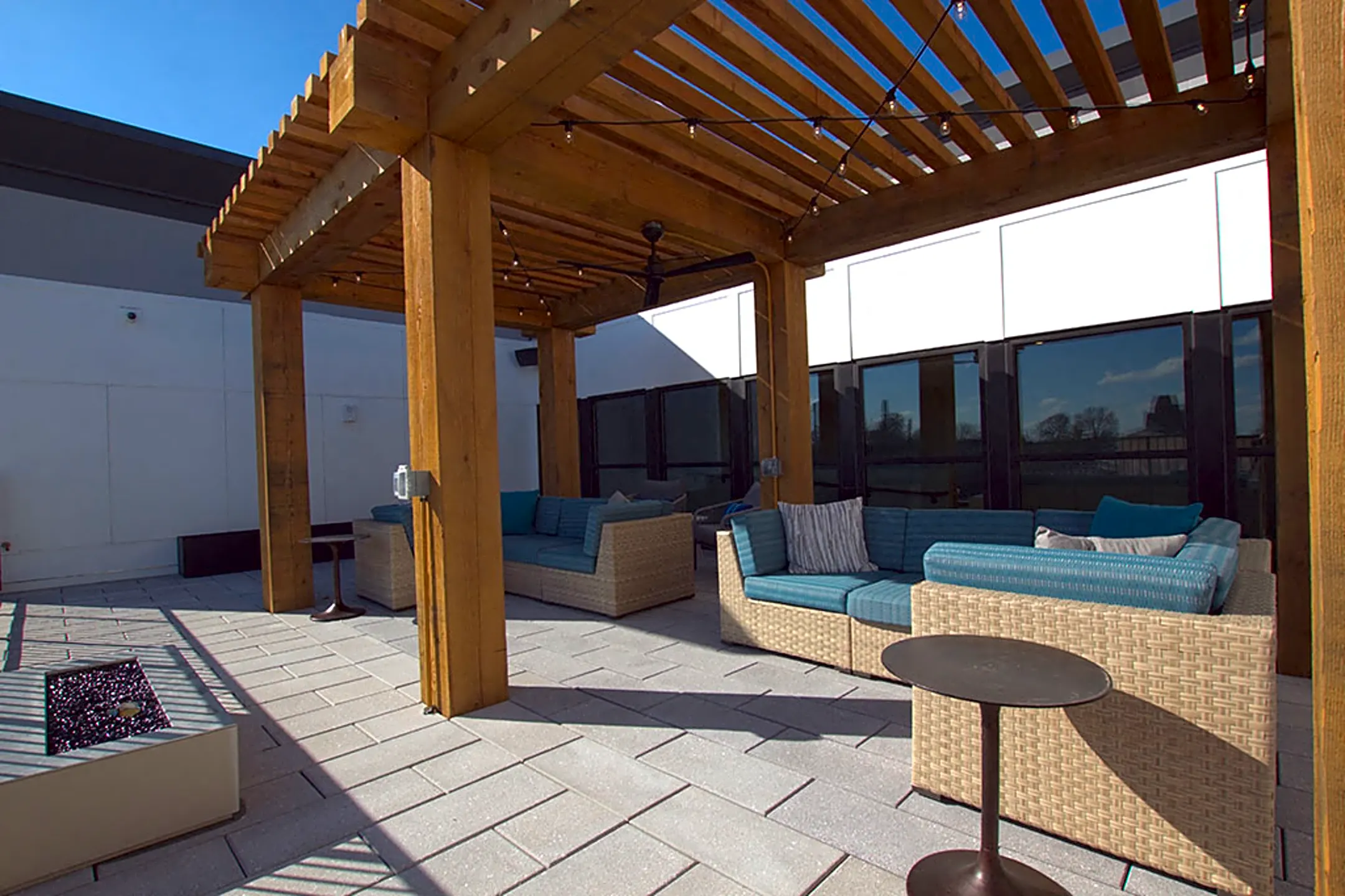 The Walcott Jeffersonville Apartments 222 W Maple St Jeffersonville, IN Apartments for Rent