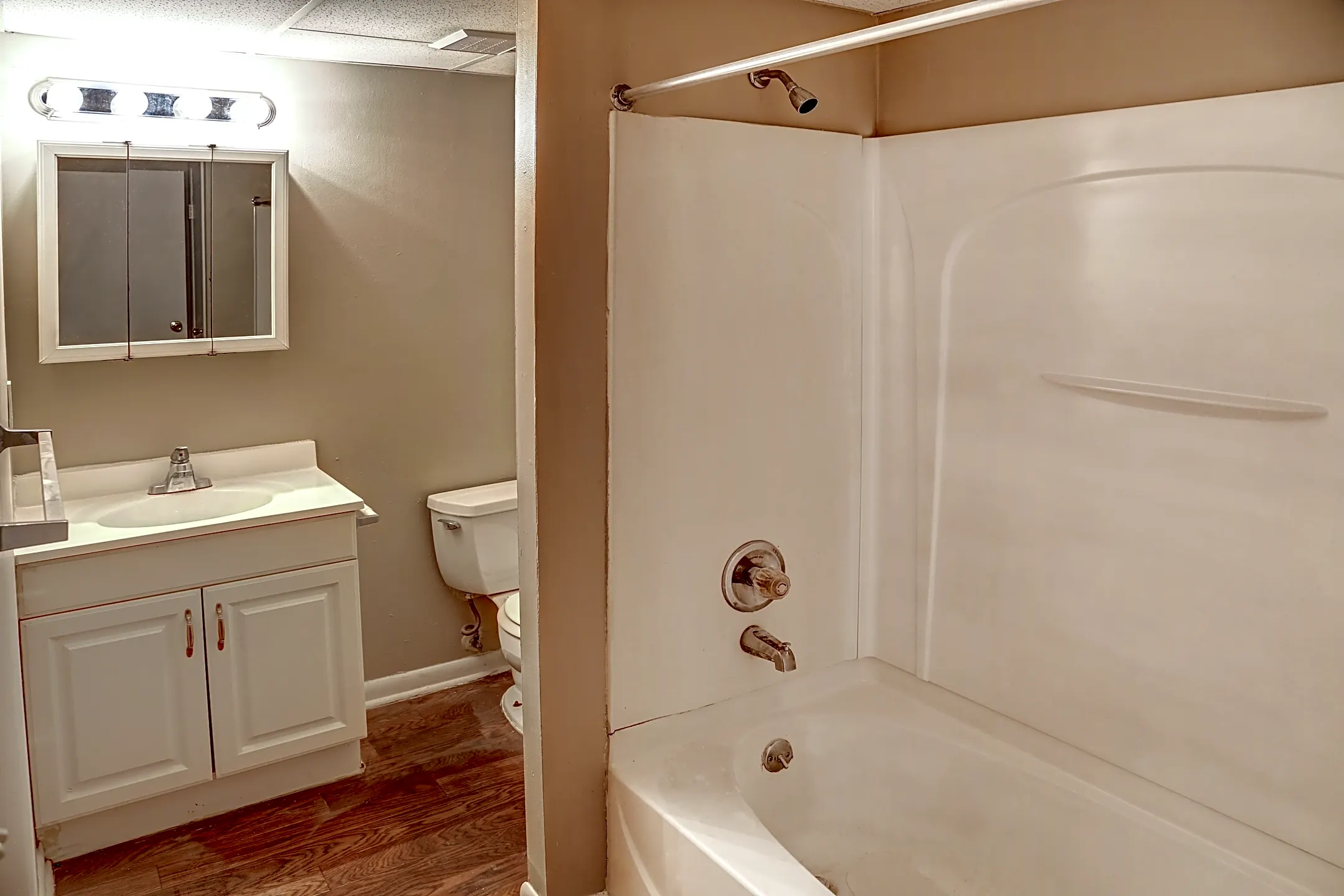 Crescent Ridge Apartments Crescent Springs, KY 41017