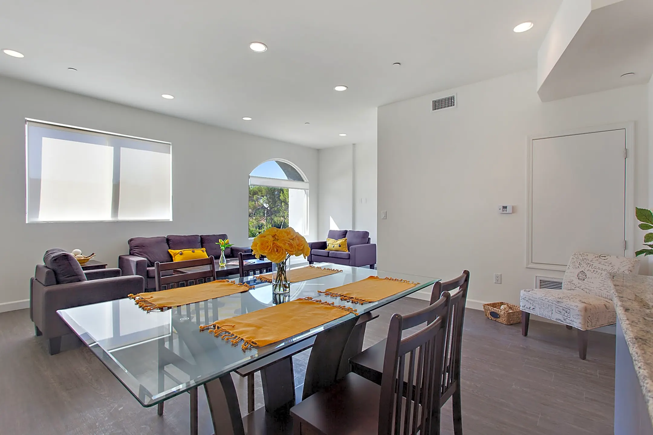 The Den on Levering 610 Levering Ave Los Angeles, CA Apartments for