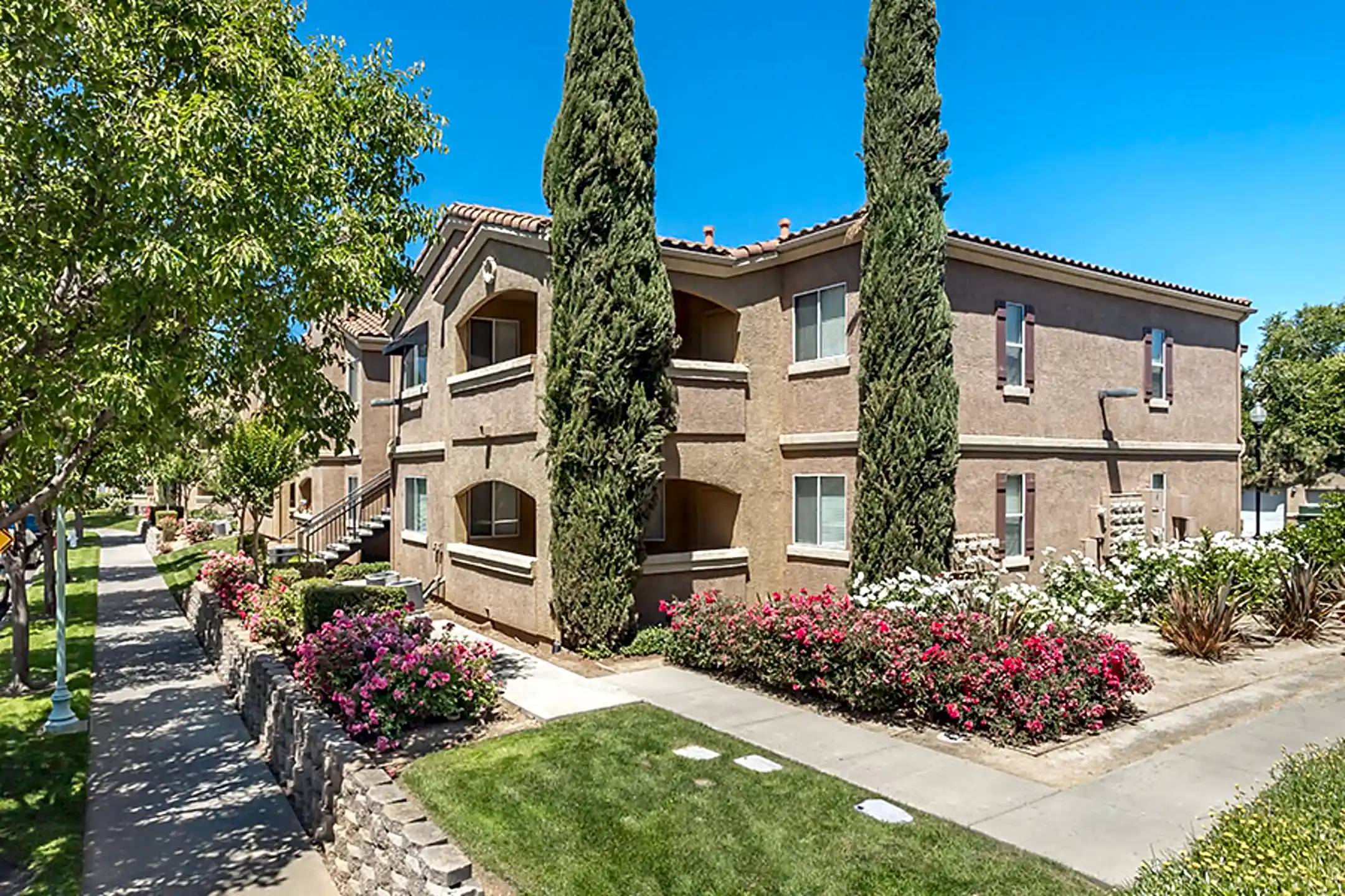 Castellino at Laguna West 3300 Renwick Ave Elk Grove, CA Apartments