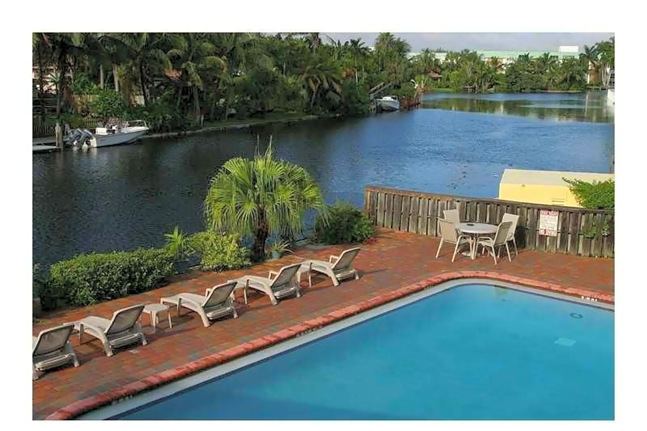 Pool - 1812 E Oakland Park Blvd #31 - Oakland Park, FL