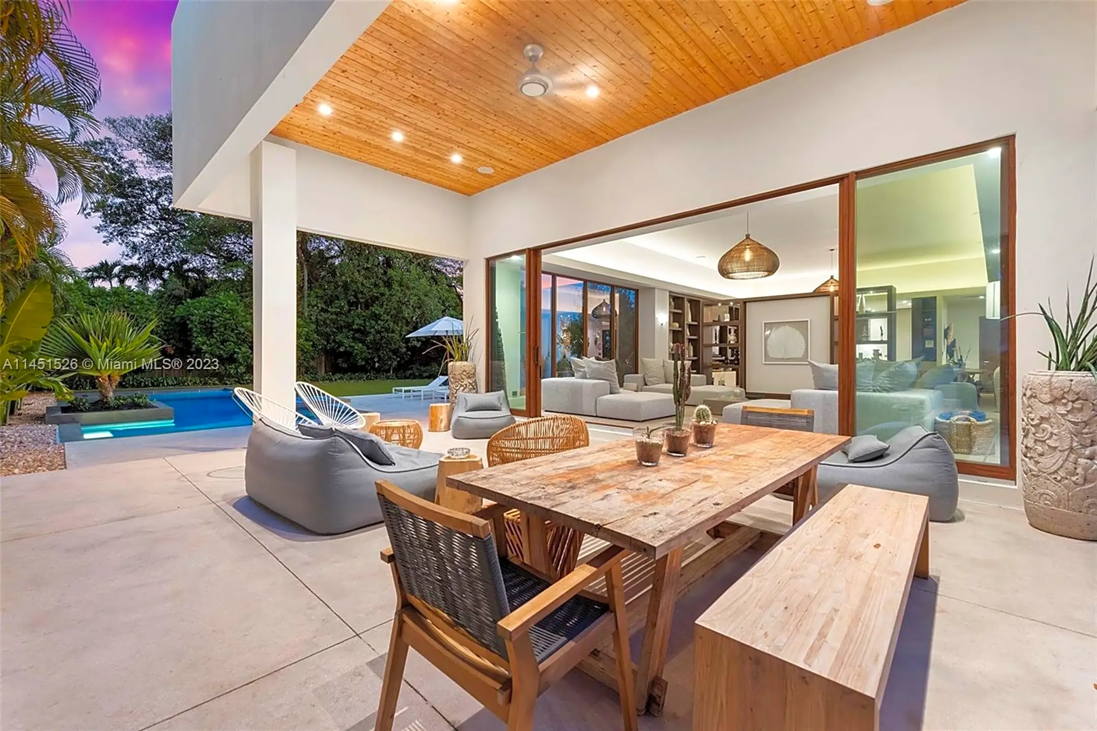 Dining Room - 958 NE 84th St - Miami, FL