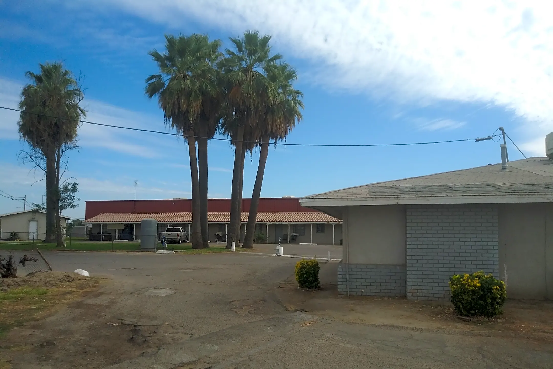 Evanswood Apartments 2888 S Gldn State Blvd Fowler, CA Apartments