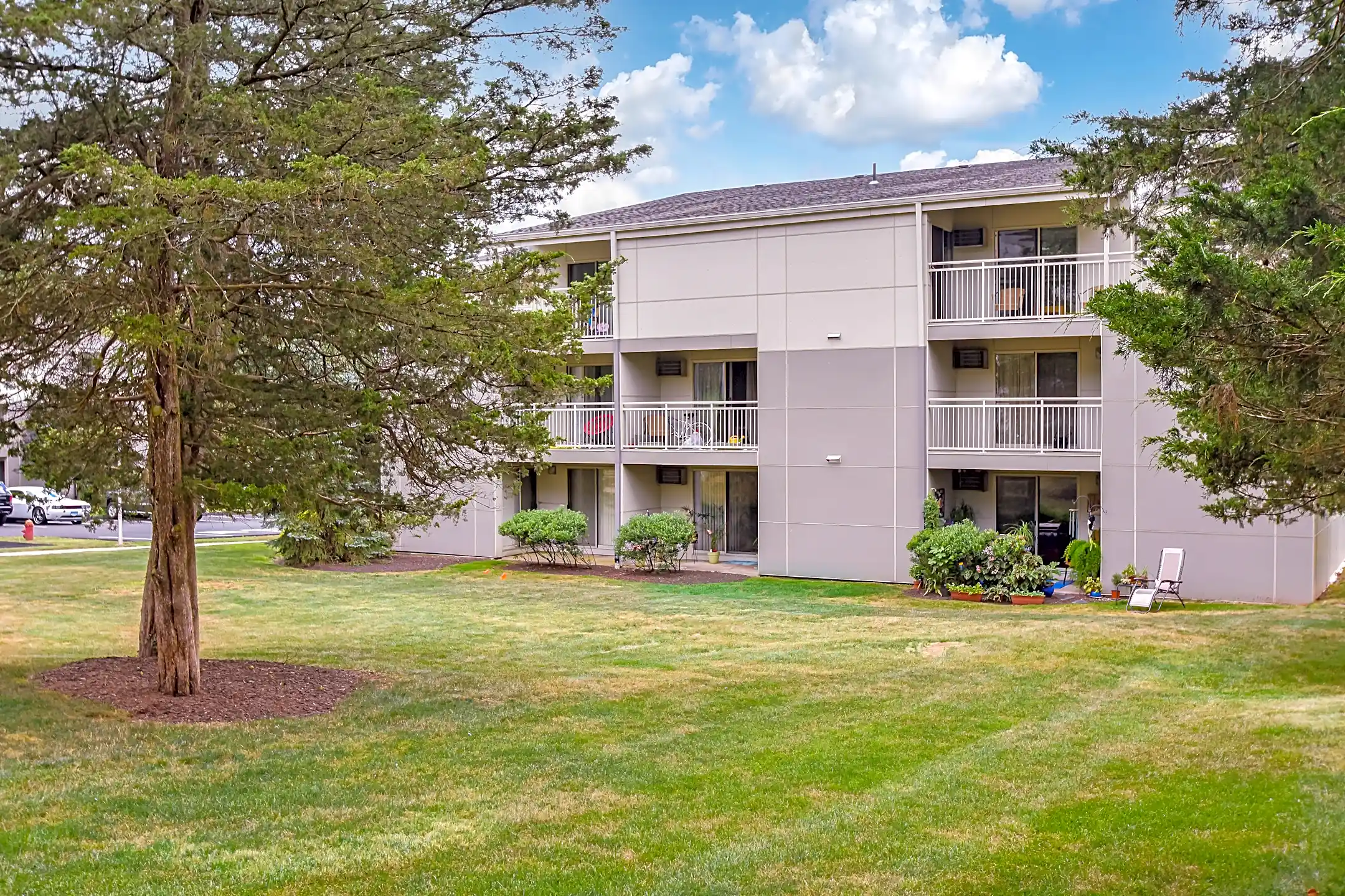 Southwind Apartments 181 Southwind Dr Wallingford, CT Apartments