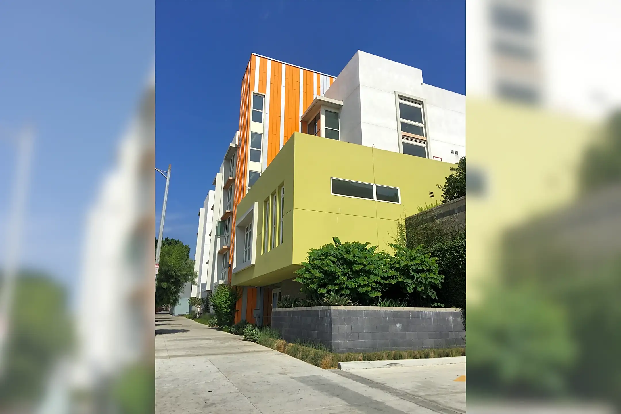 Las Alturas - 3535 Whittier Blvd | Los Angeles, CA Apartments for Rent