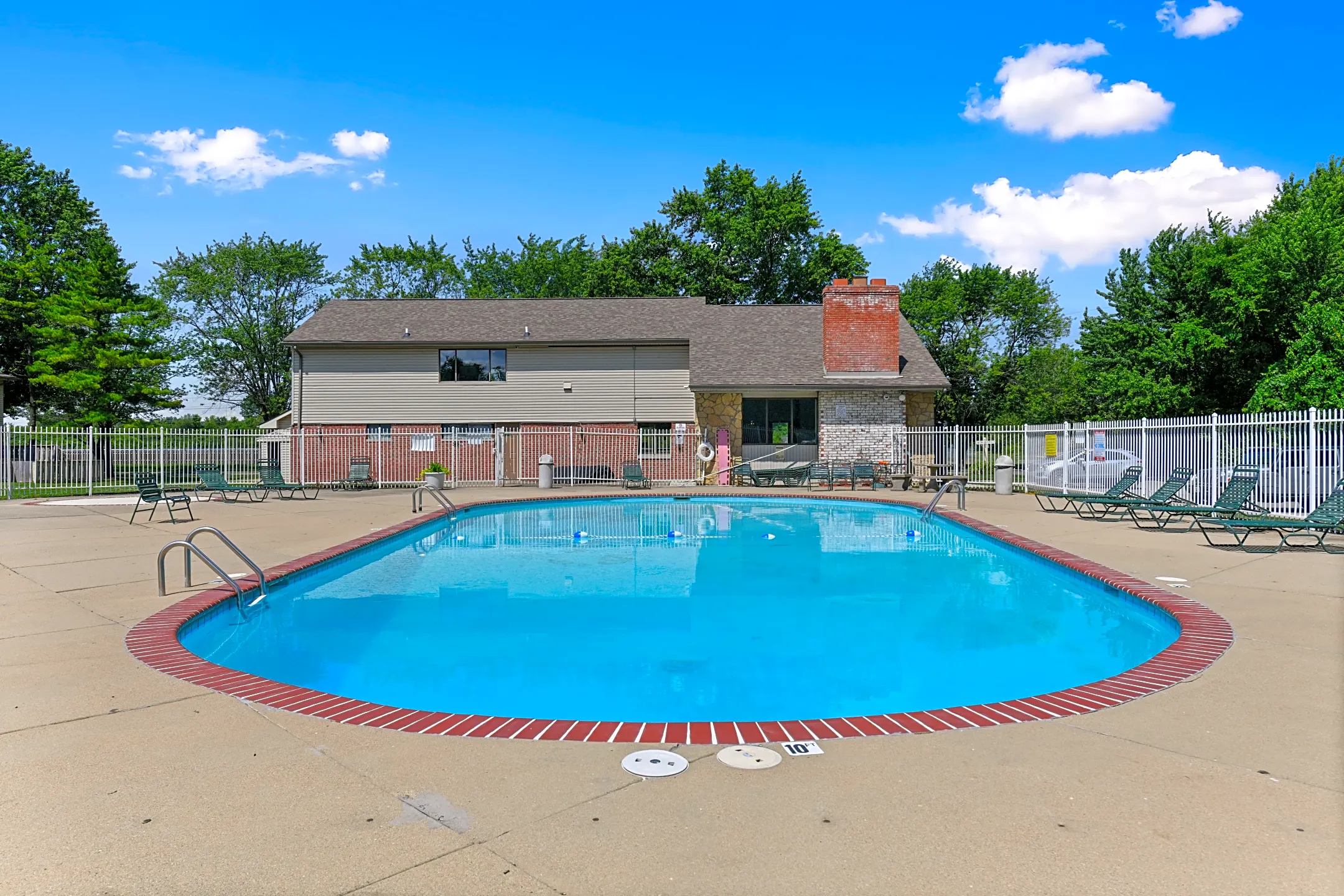 Westpark Townhomes - 1225 W Park Way | Indianapolis, IN Townhomes for ...