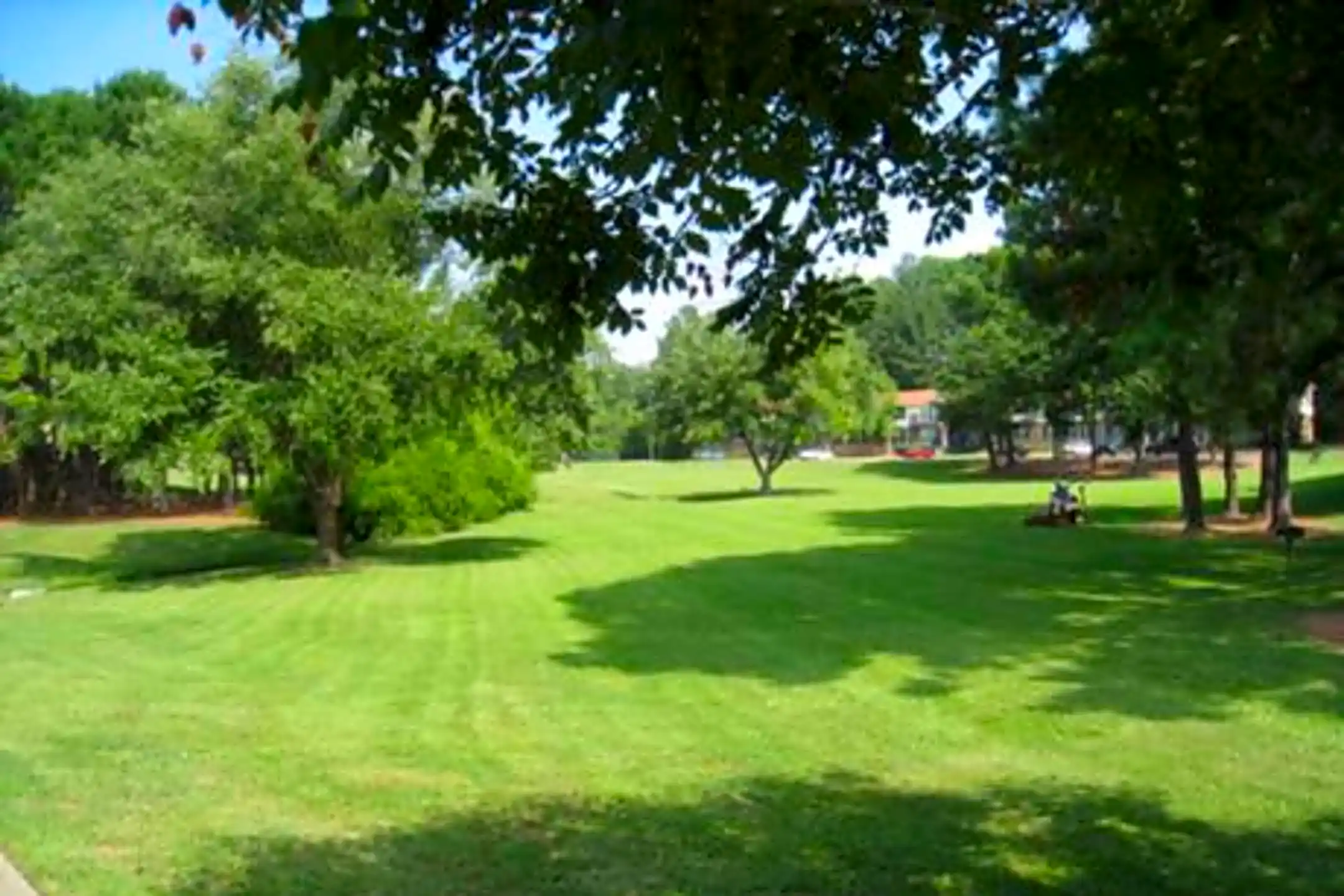 Emerald Pointe Apartments Riverdale, GA 30274