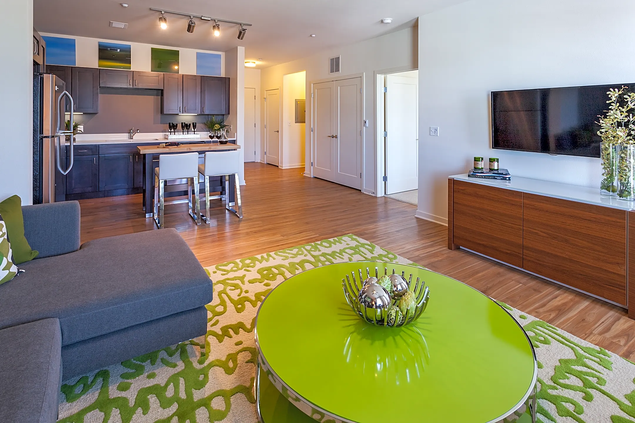 Capstone at Vallagio 158 Inverness Dr W Englewood, CO Apartments