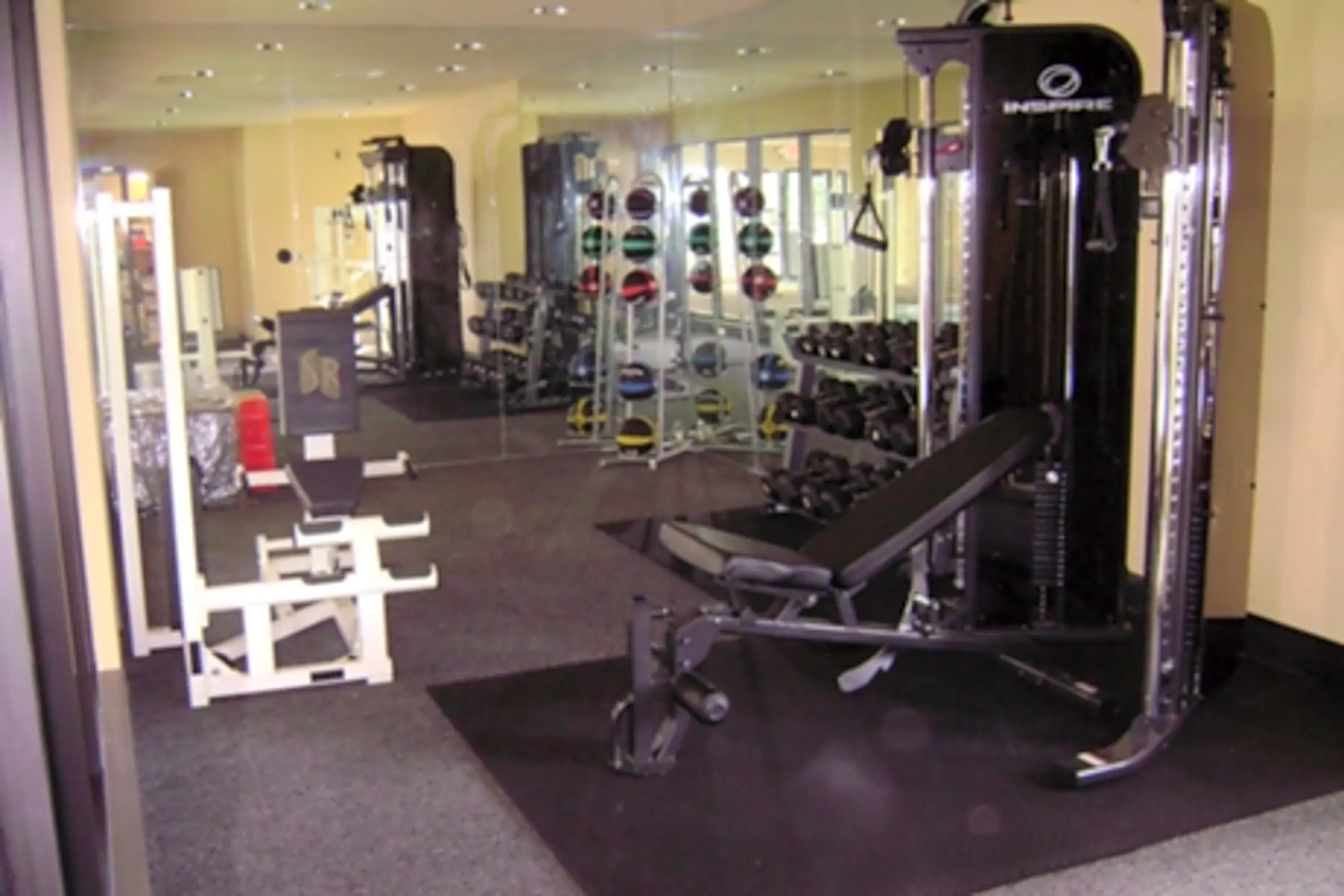 Whispering Hills 8800 W 124th St Overland Park, KS Apartments for