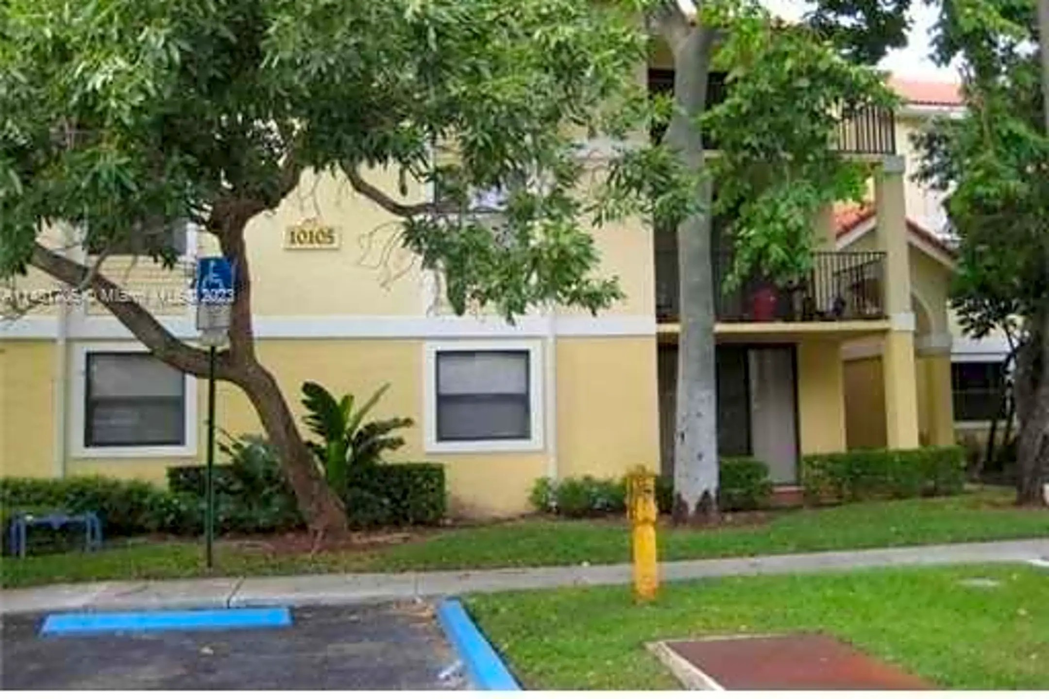 10105 W Sunrise Blvd 304 Condos Plantation, FL 33322