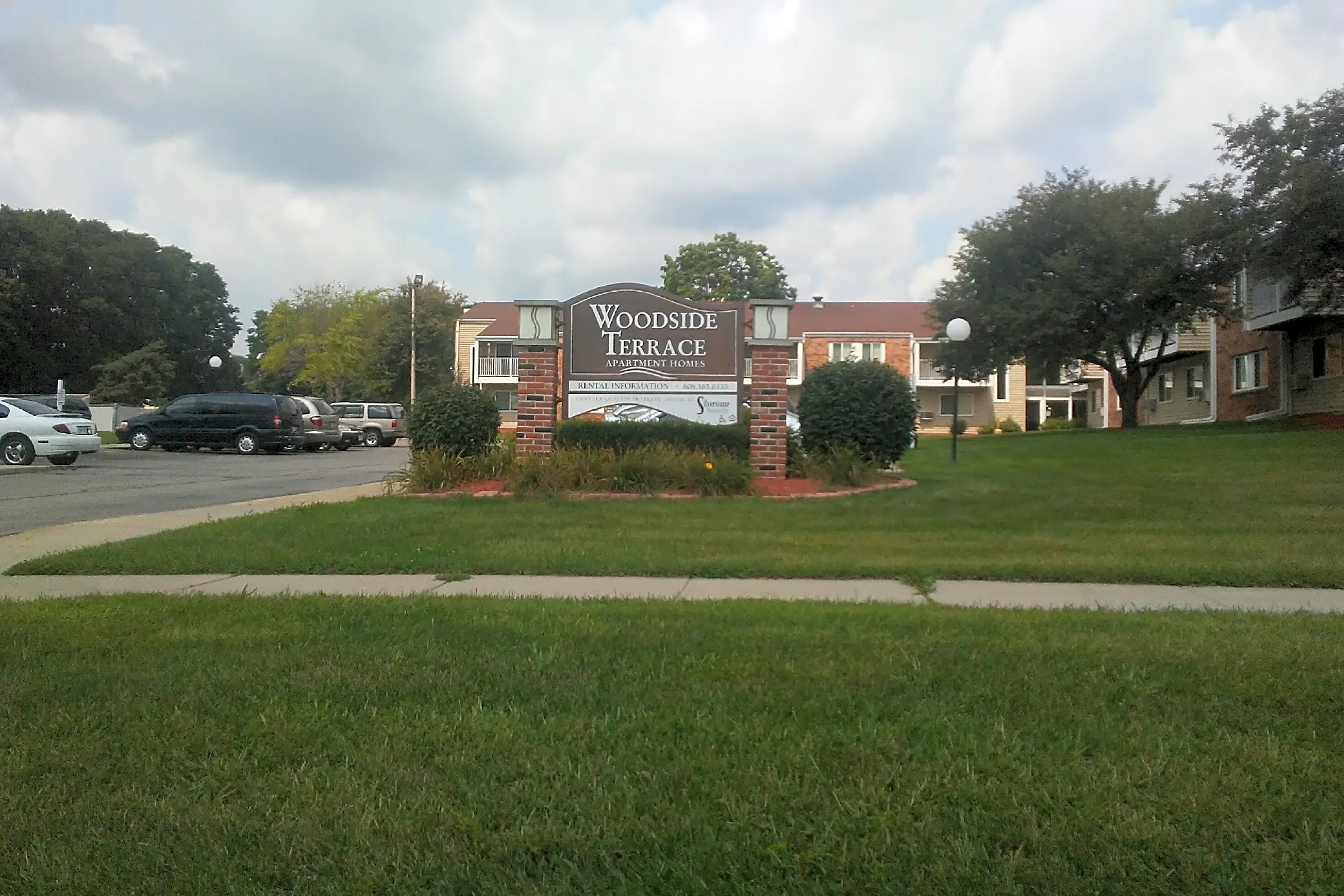 Woodside Terrace Apartments Beloit, WI 53511