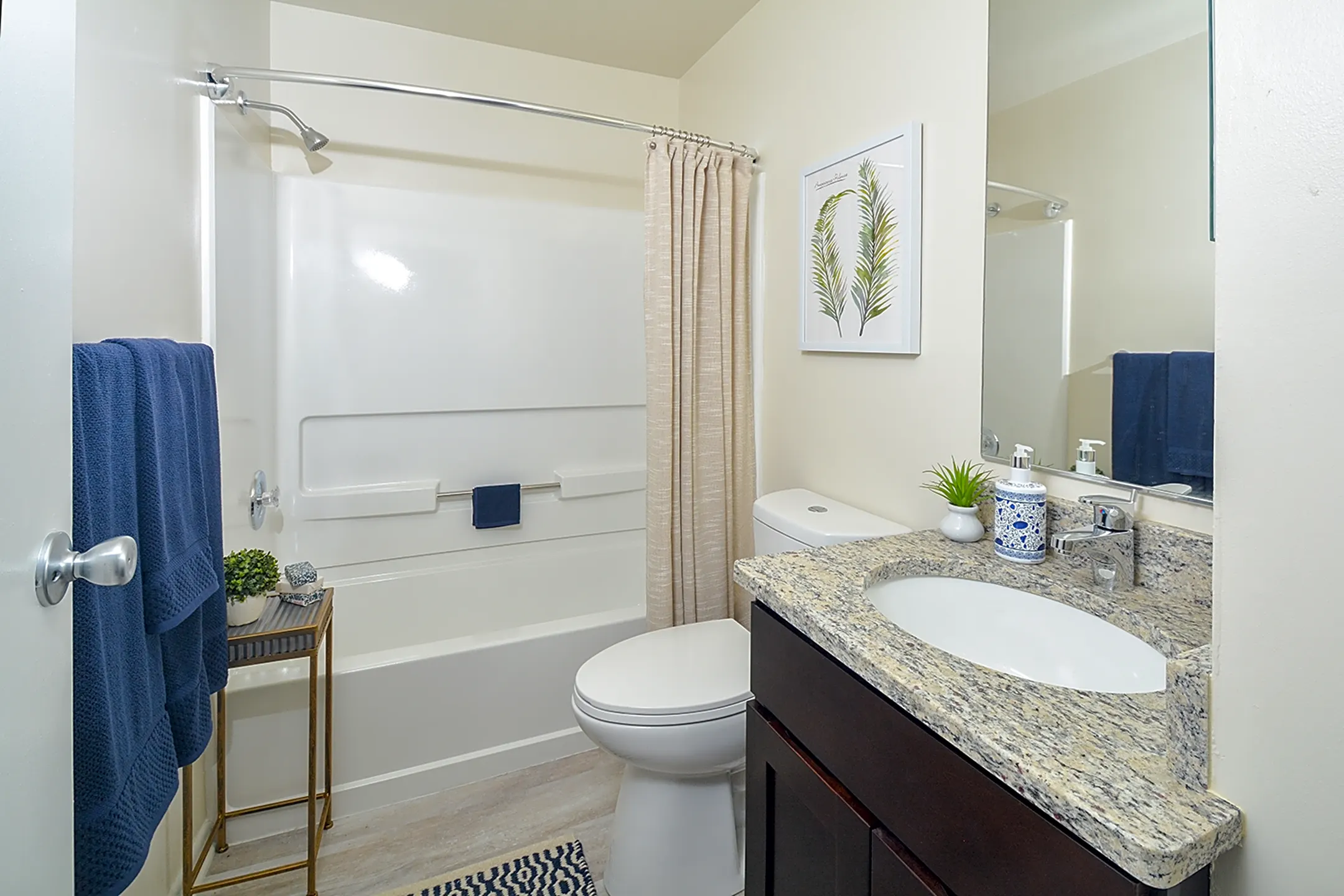 Hamilton Greene 3401 Montgomery Dr Mays Landing, NJ Apartments for