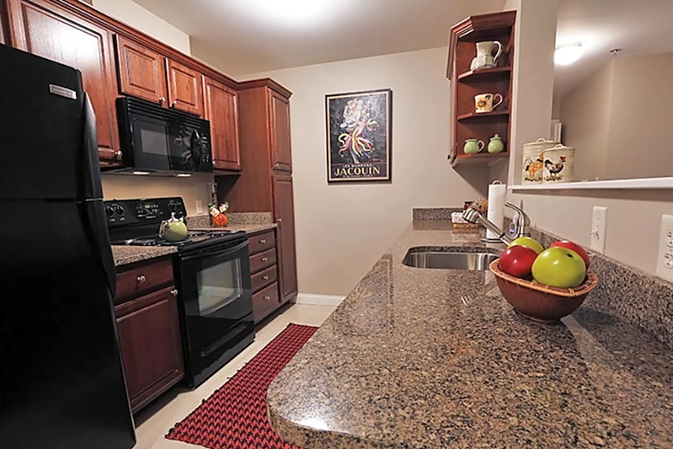 Schuyler Commons 1776 Independence Sq Utica, NY Apartments for Rent