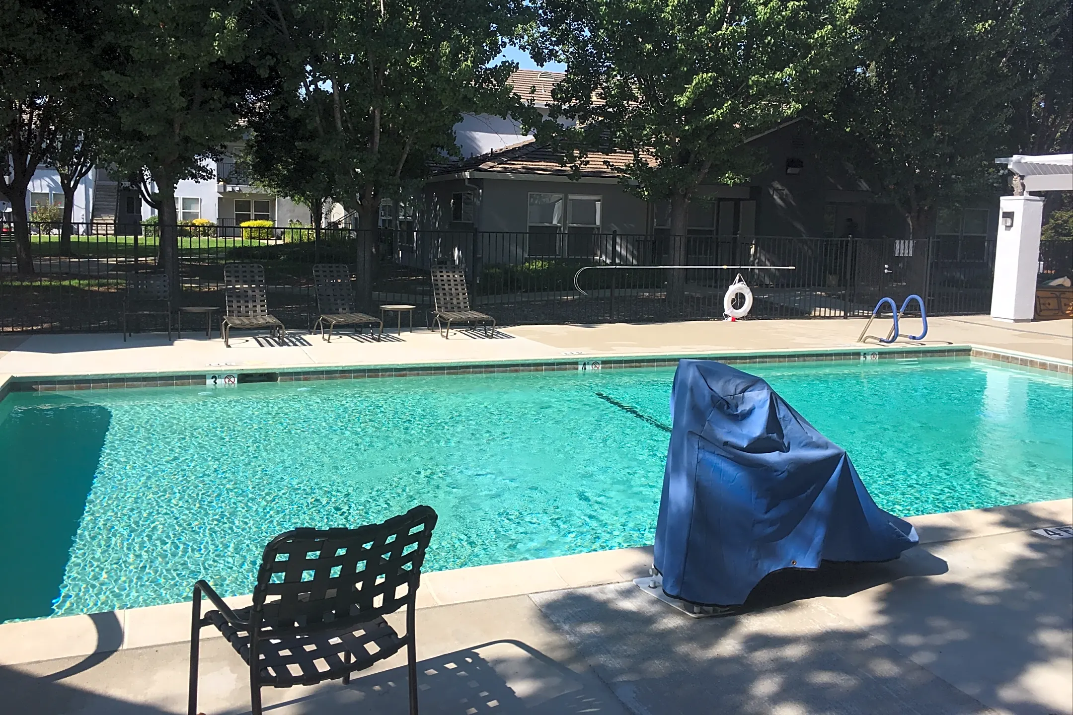 Sutter Terrace Apartments - Roseville, CA 95747