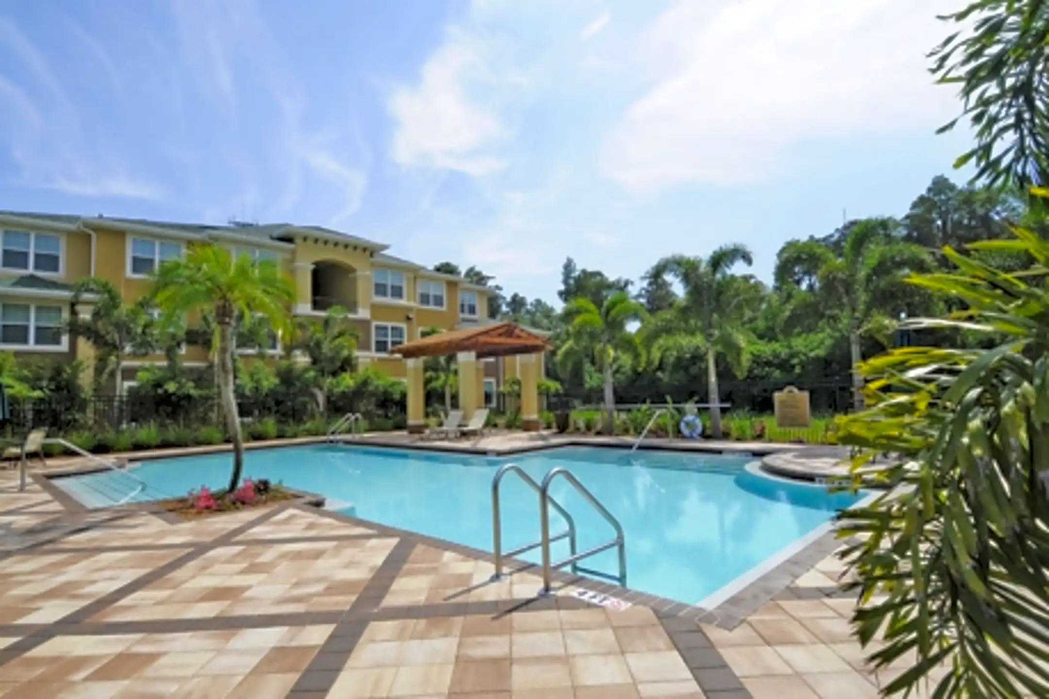 Hunt Club Apartments Tampa, FL 33614