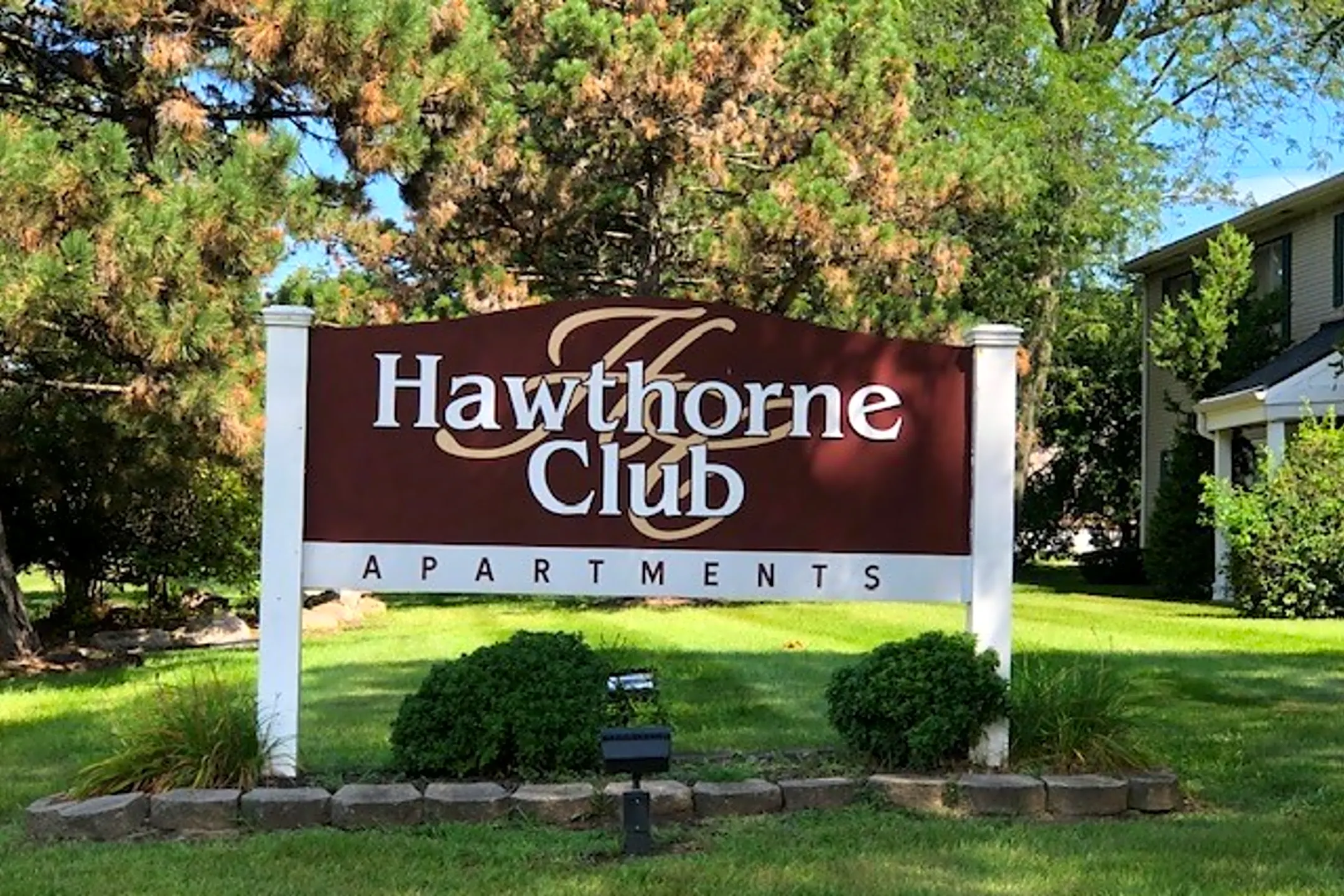 Community Signage - Hawthorne Club - Westland, MI