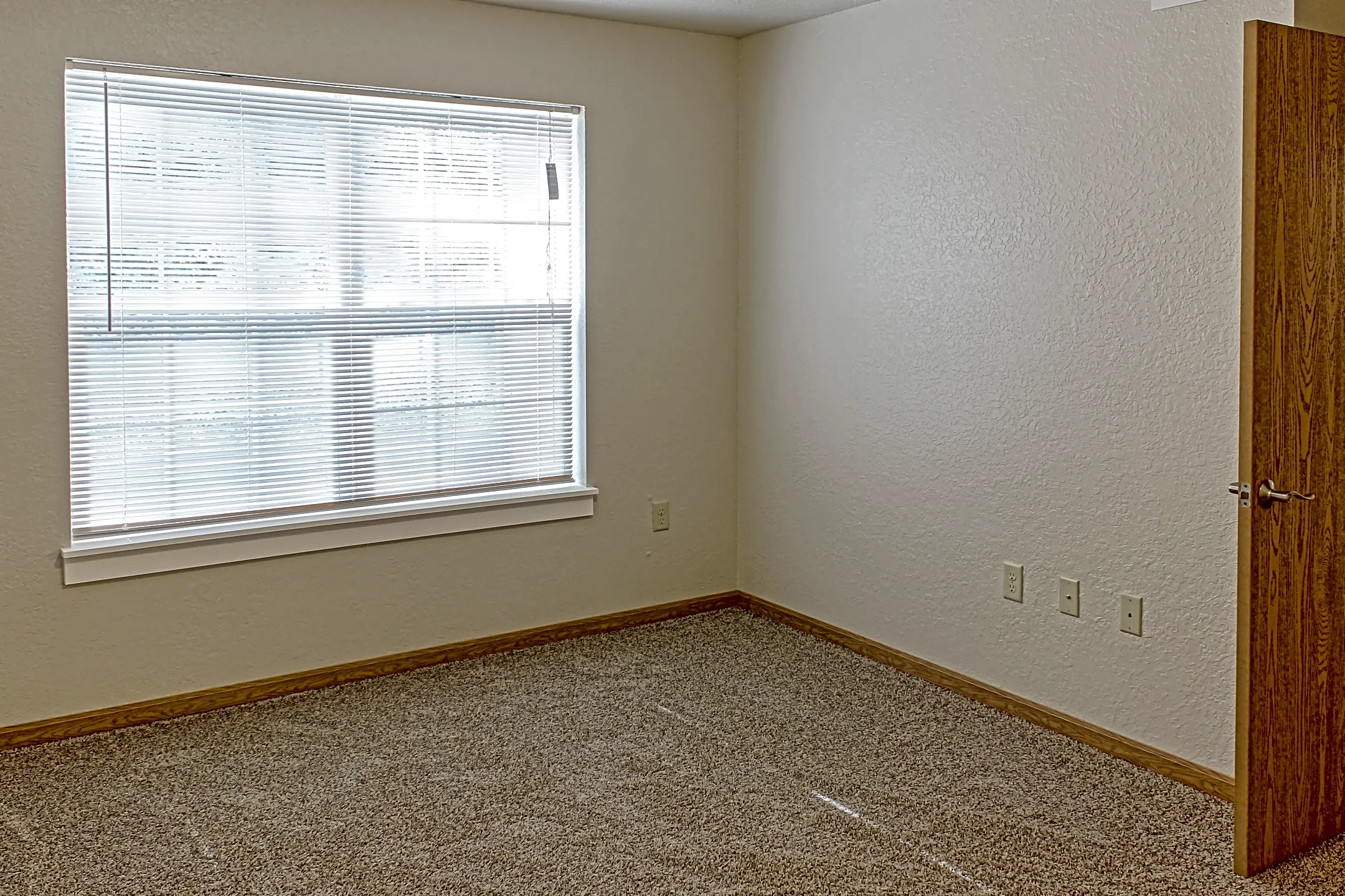 Fairmont Hills Apartments 788 Cleveland Ave Fairmont, WV Apartments