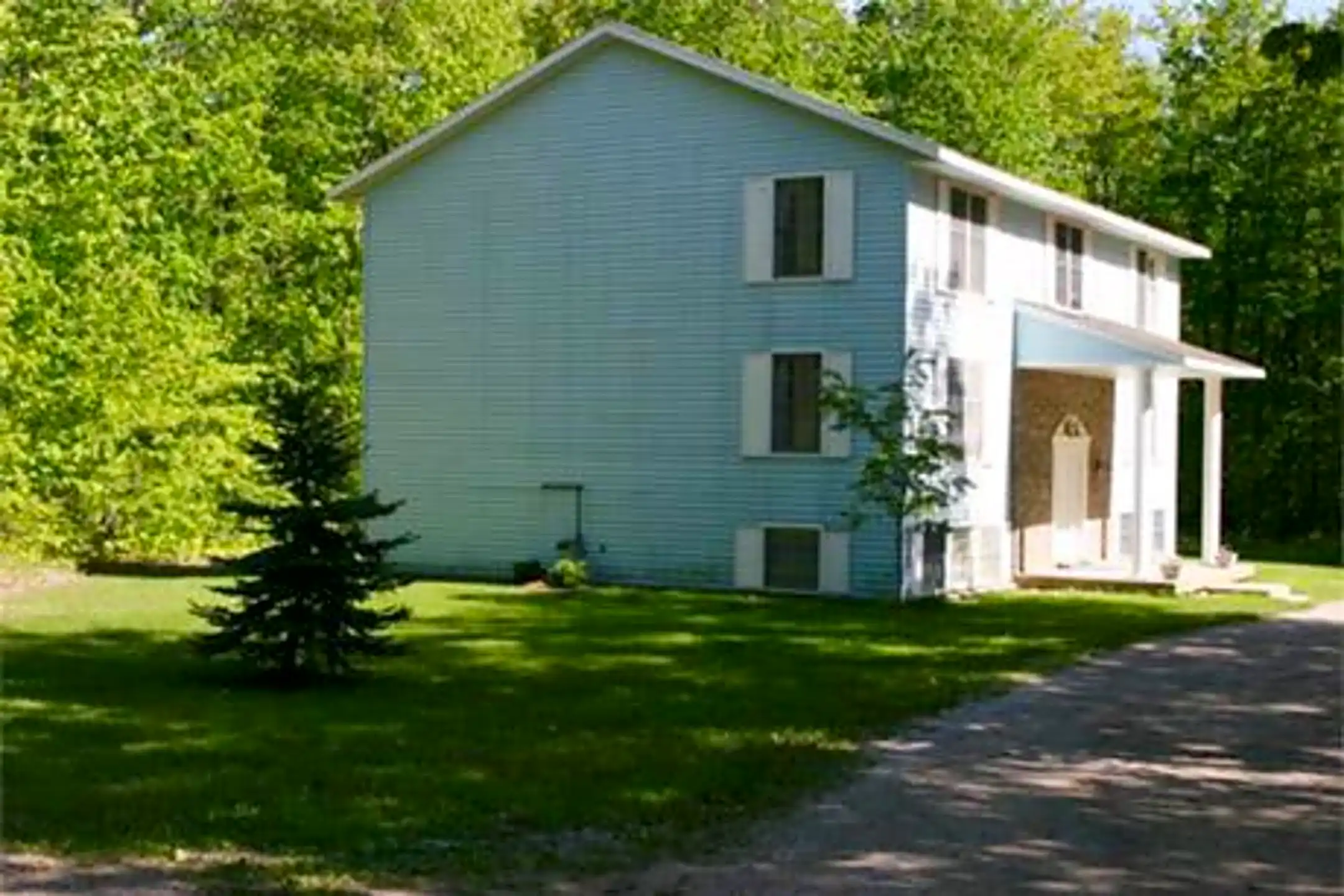 Foxfield Apartments 7335 N Conway Rd Alanson, MI for Rent Rent.