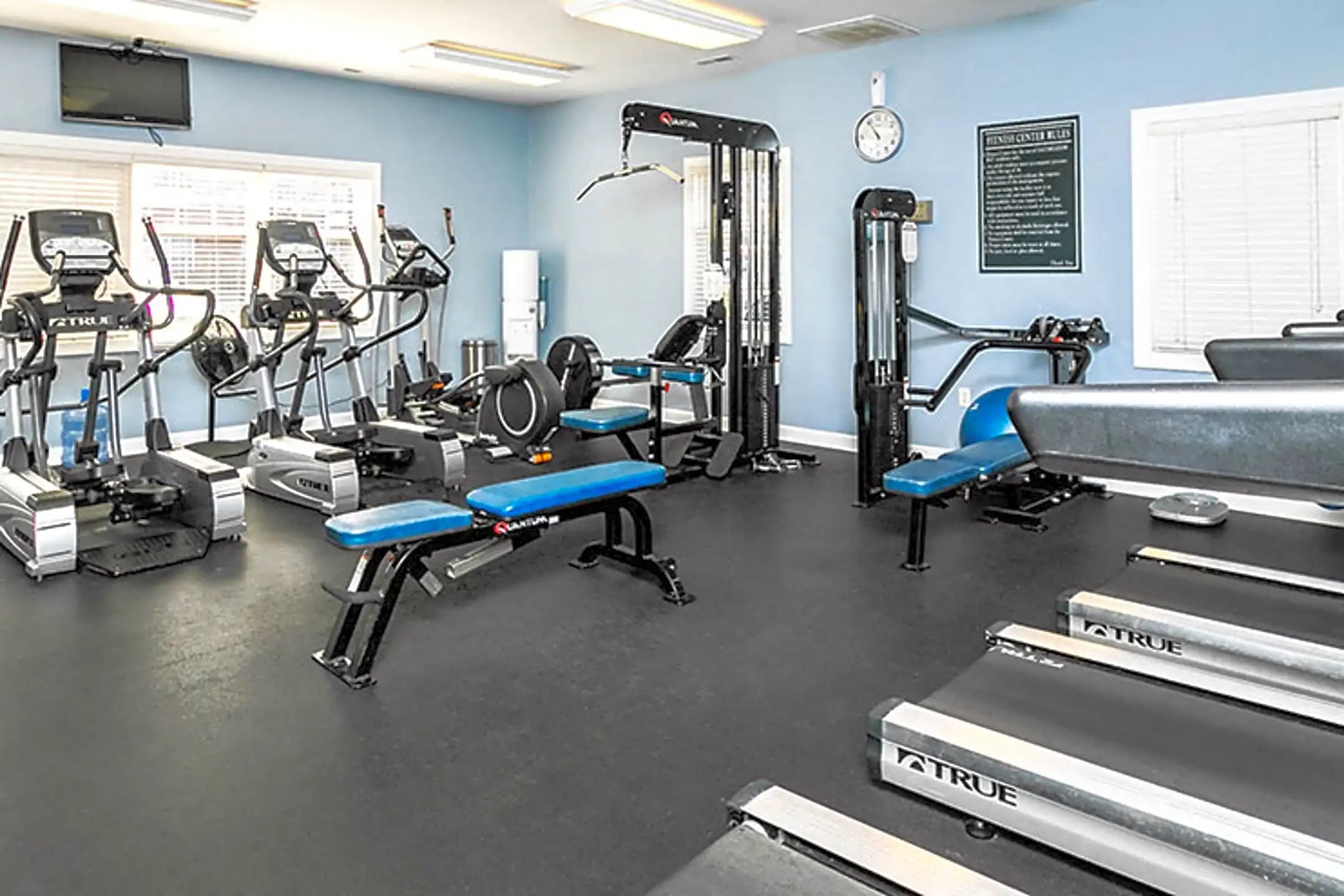 Saltmeadow Bay Apartments and Townhomes Virginia Beach, VA 23451