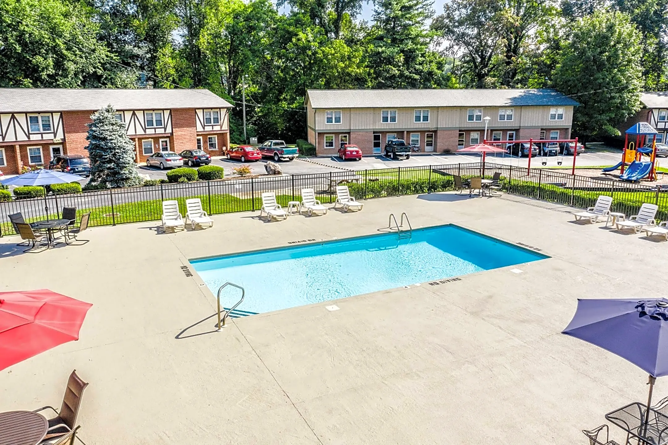 Pool - Woodbridge Apartments - Morganton, NC