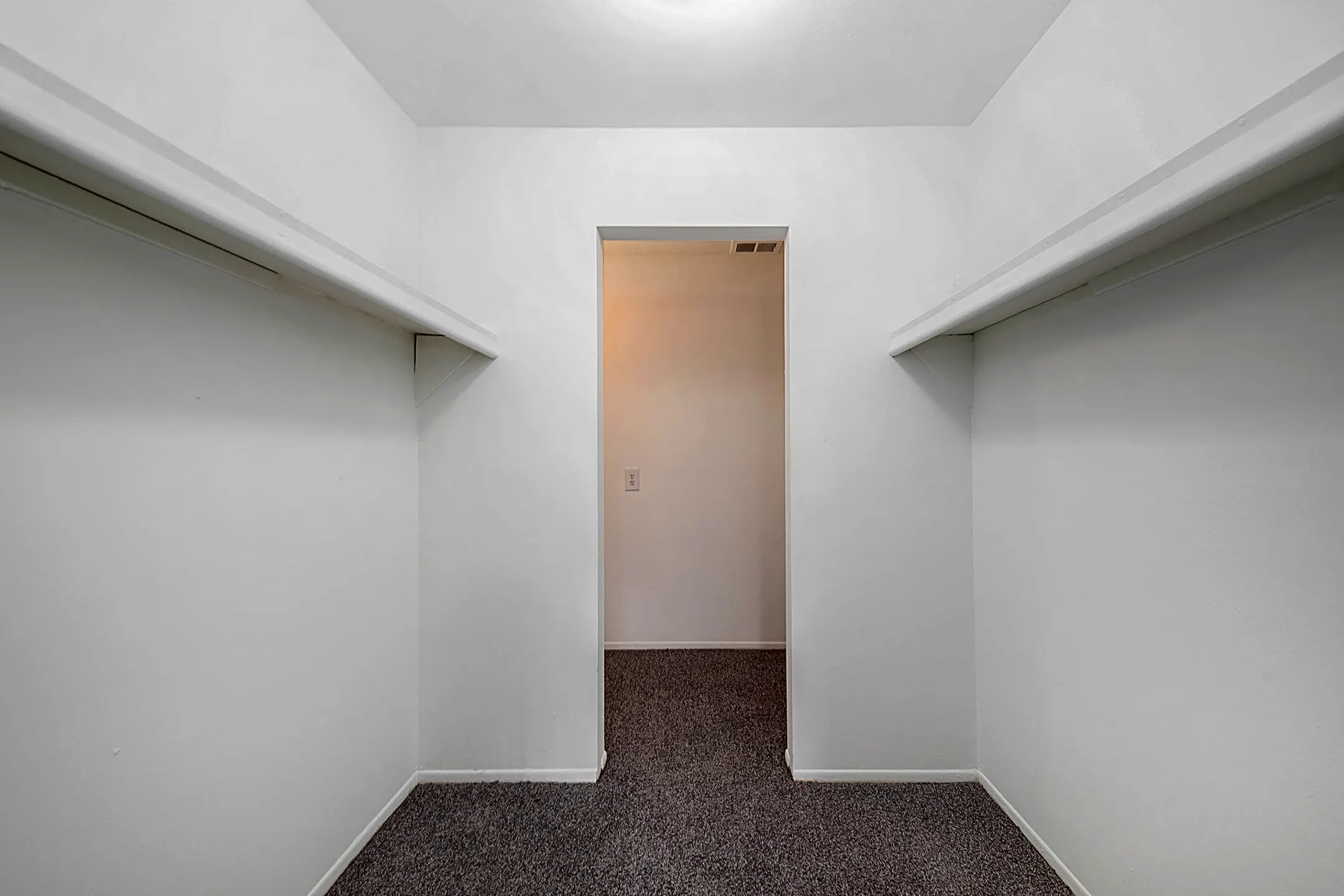 Midtown Square Apartments 33095 Forest St Wayne, MI Apartments for