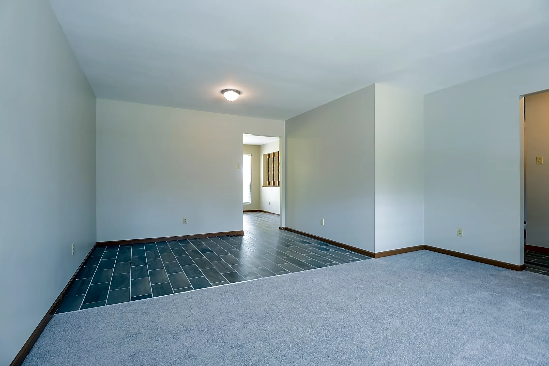 Living Room - 14732 Verdun Estates Dr - Florissant, MO