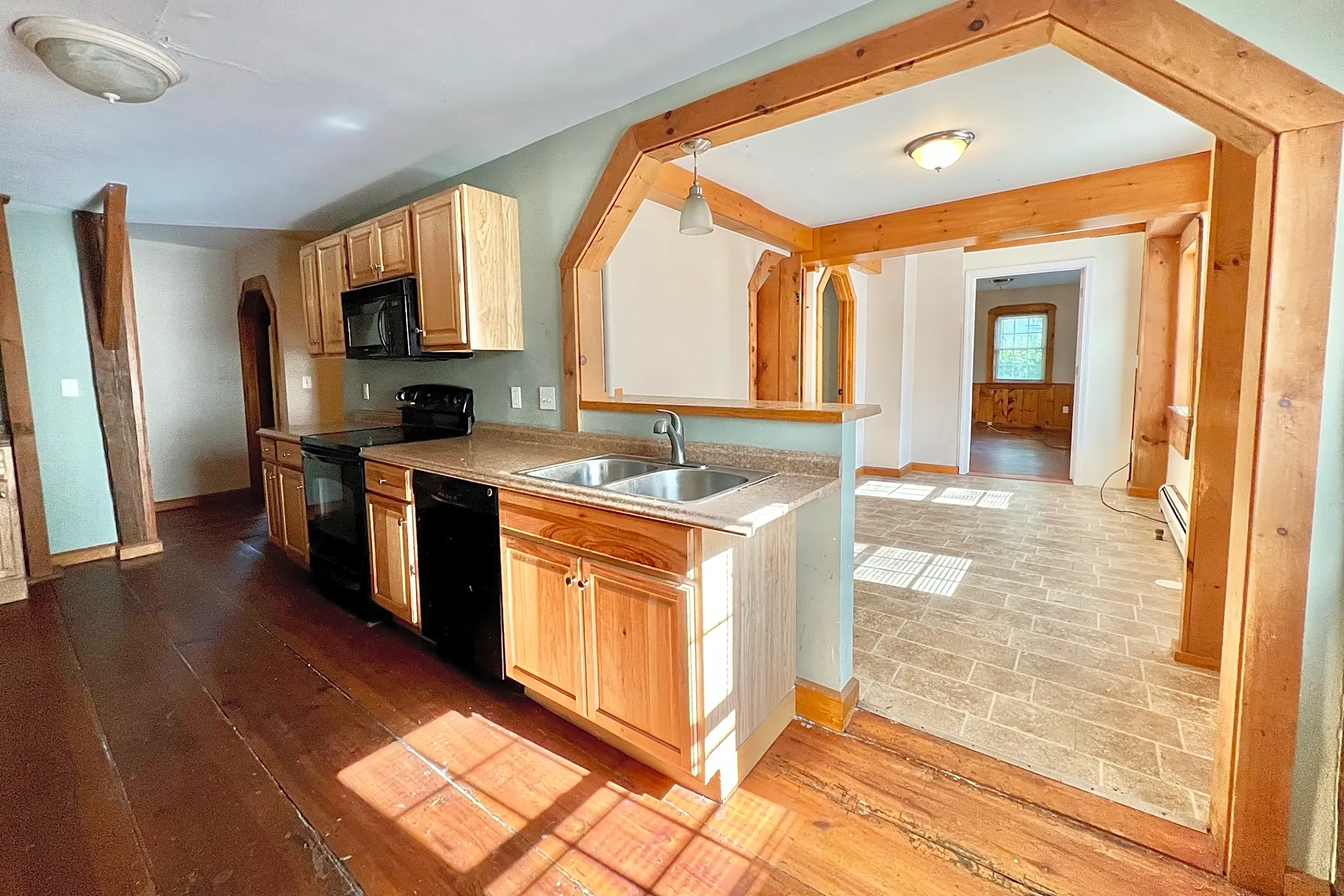 Kitchen - 94 Bay Rd - Hadley, MA