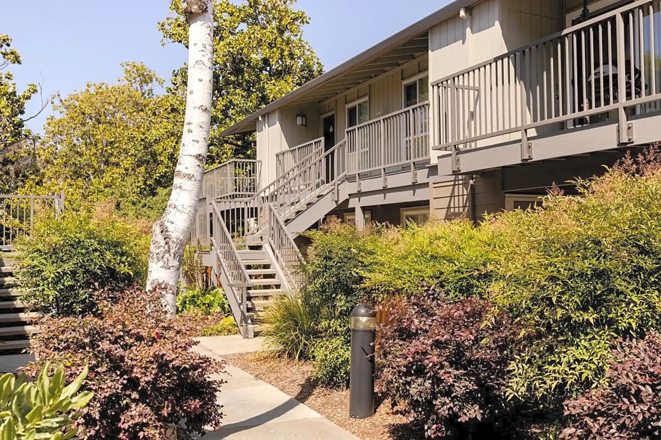 Heatherstone Apartments 877 Heatherstone Way Mountain View, CA