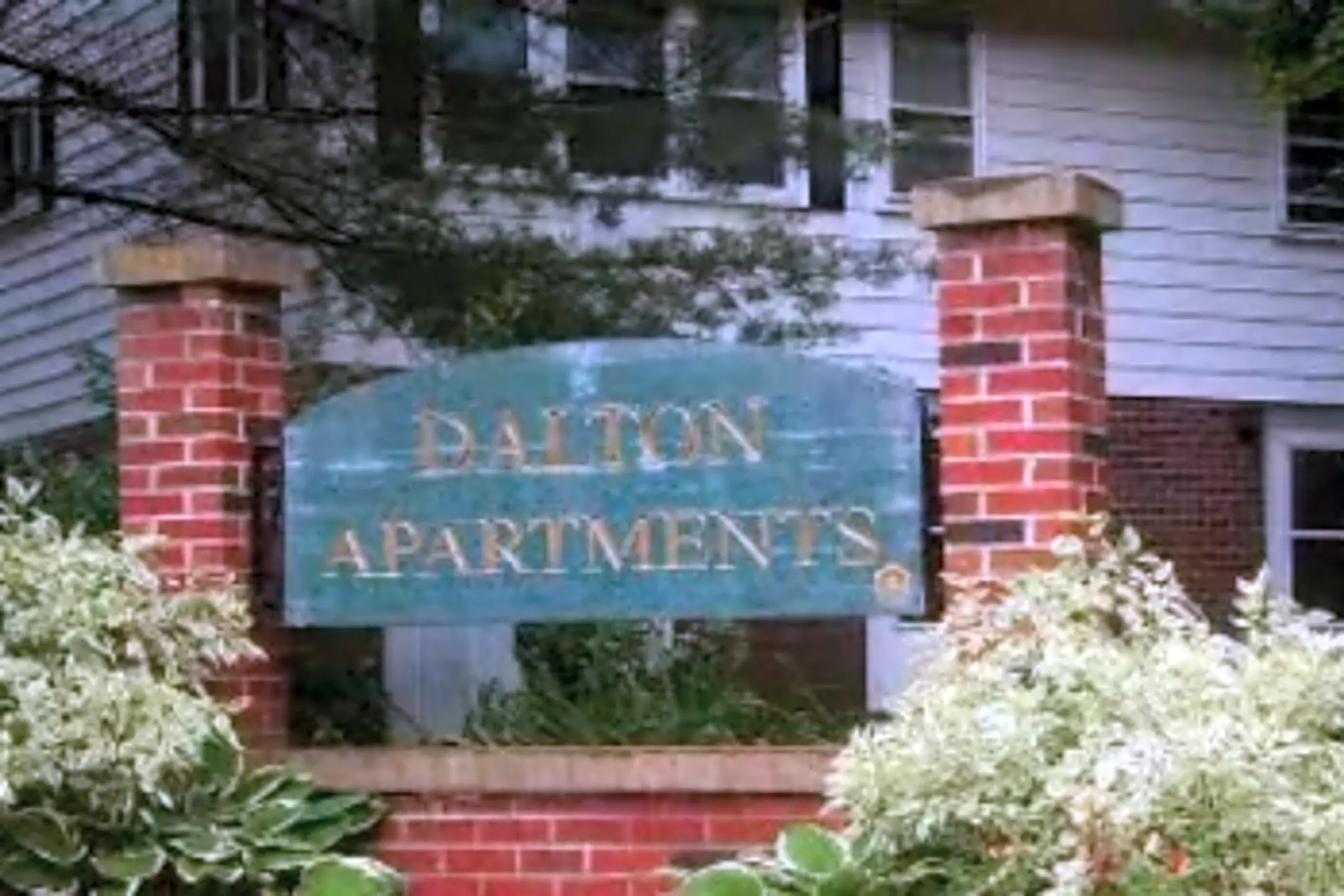 Dalton Apartments 51 1/2 April Ln Pittsfield, MA Apartments for