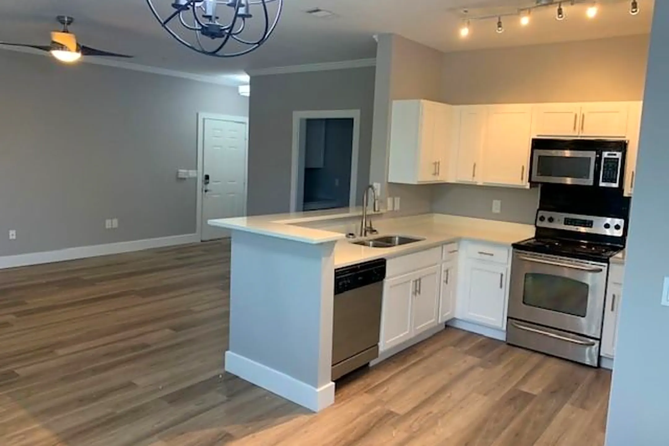 Elora Place 3606 Kaliste Saloom Rd Lafayette, LA Apartments for