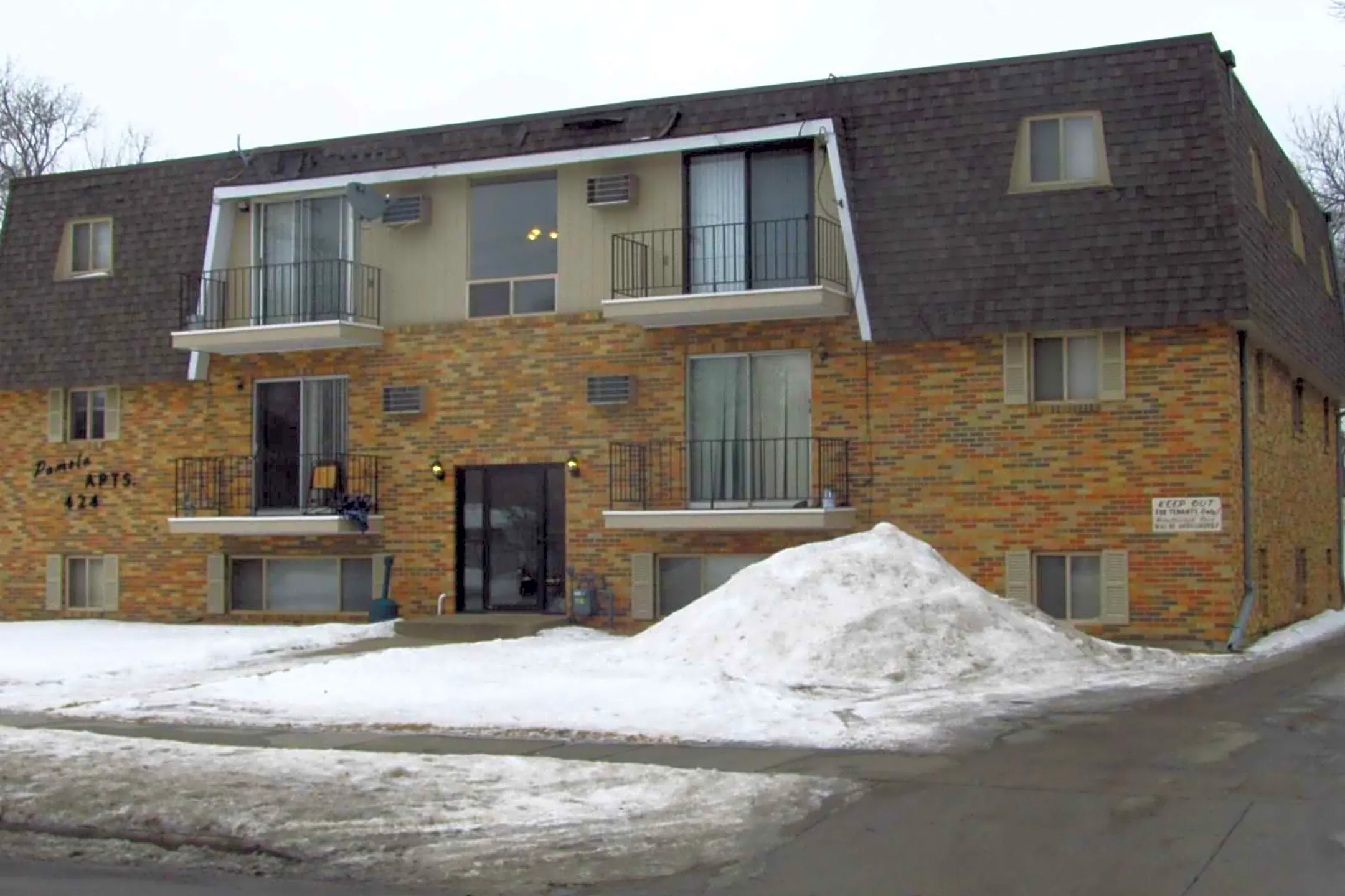 Pamela Apartments Moorhead, MN 56560