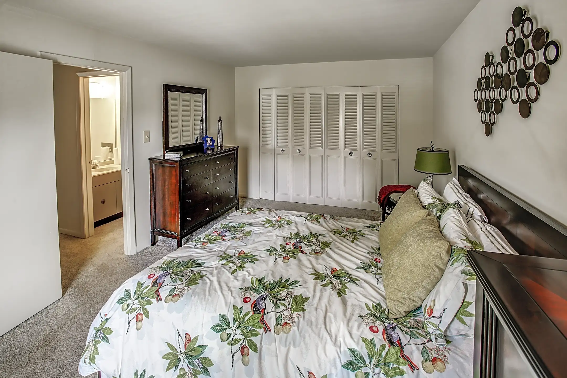 White Oaks 13 Rambling Oaks Way Catonsville, MD Apartments for Rent