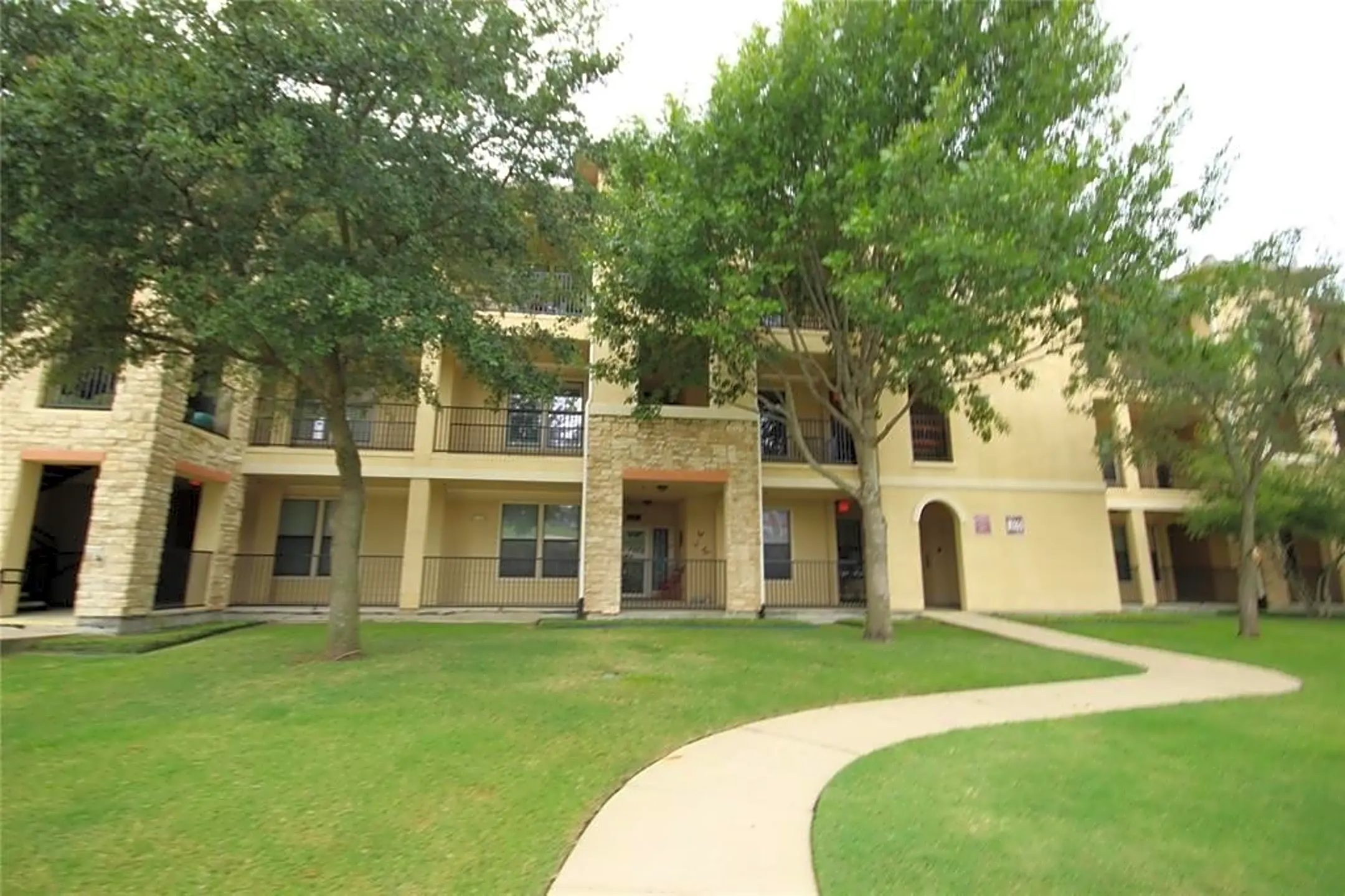 2189 Portofino Dr Rockwall, TX Condos for Rent Rent.