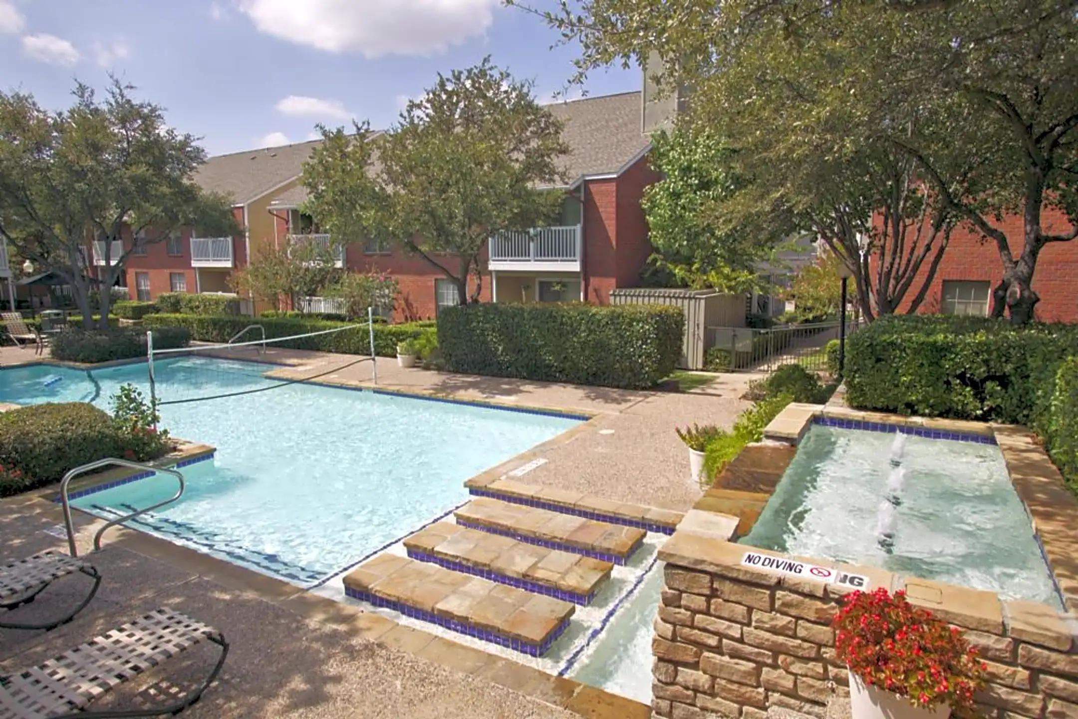 Vistas at Hackberry Creek 2527 W Royal Ln Irving, TX Apartments for