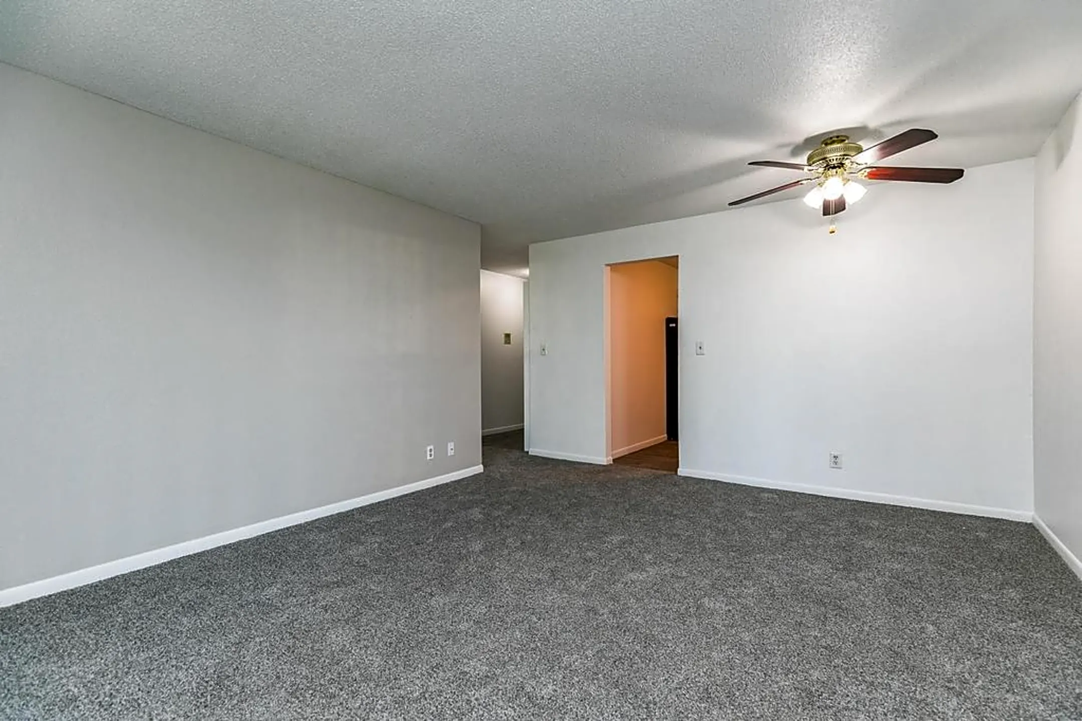 Briarwood Apartments - 254 Northpointe Dr NE | Cedar Rapids, IA ...