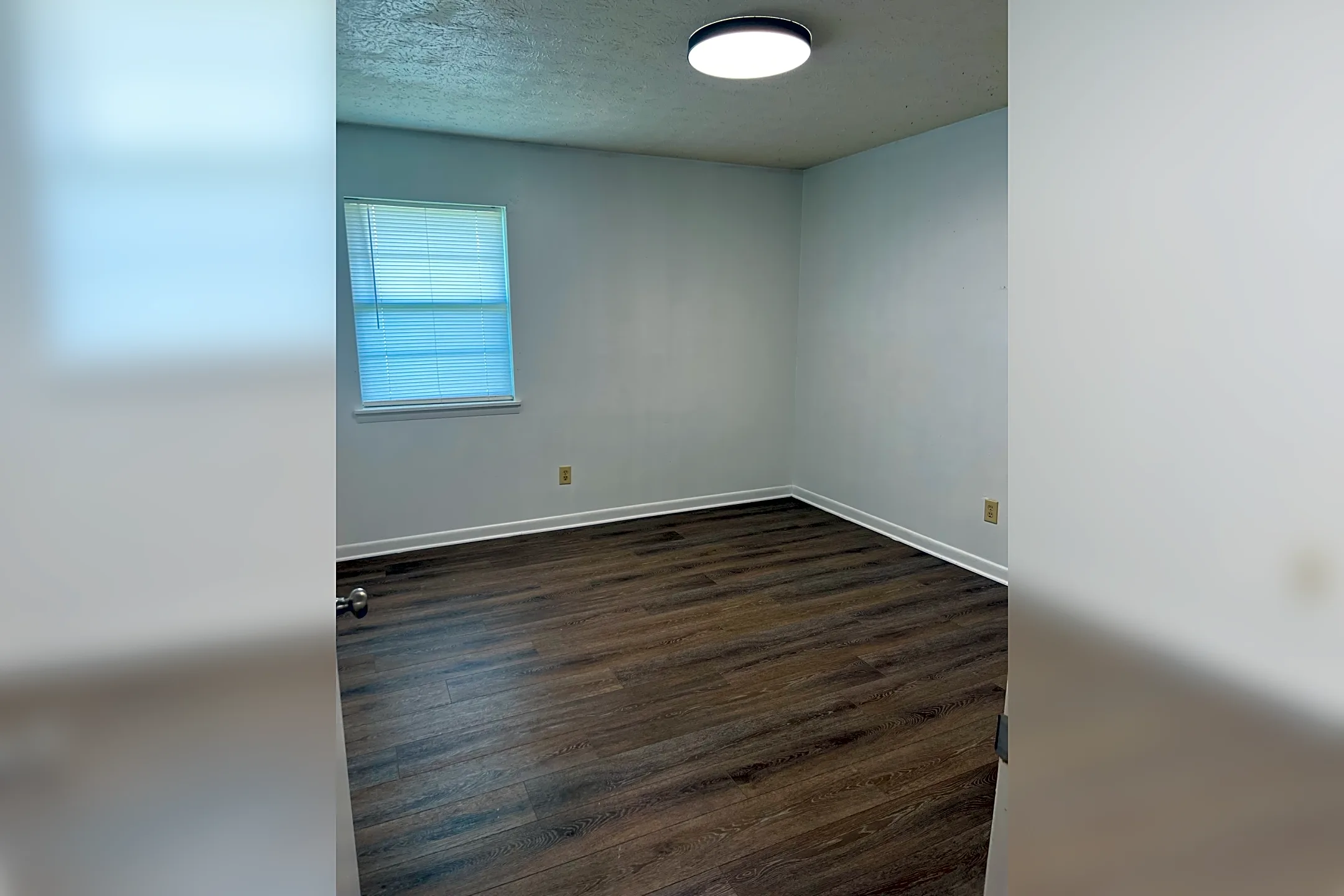 83 Hillview Apt Dr 83 Hillview Apt Dr unit 24 McKenzie, TN