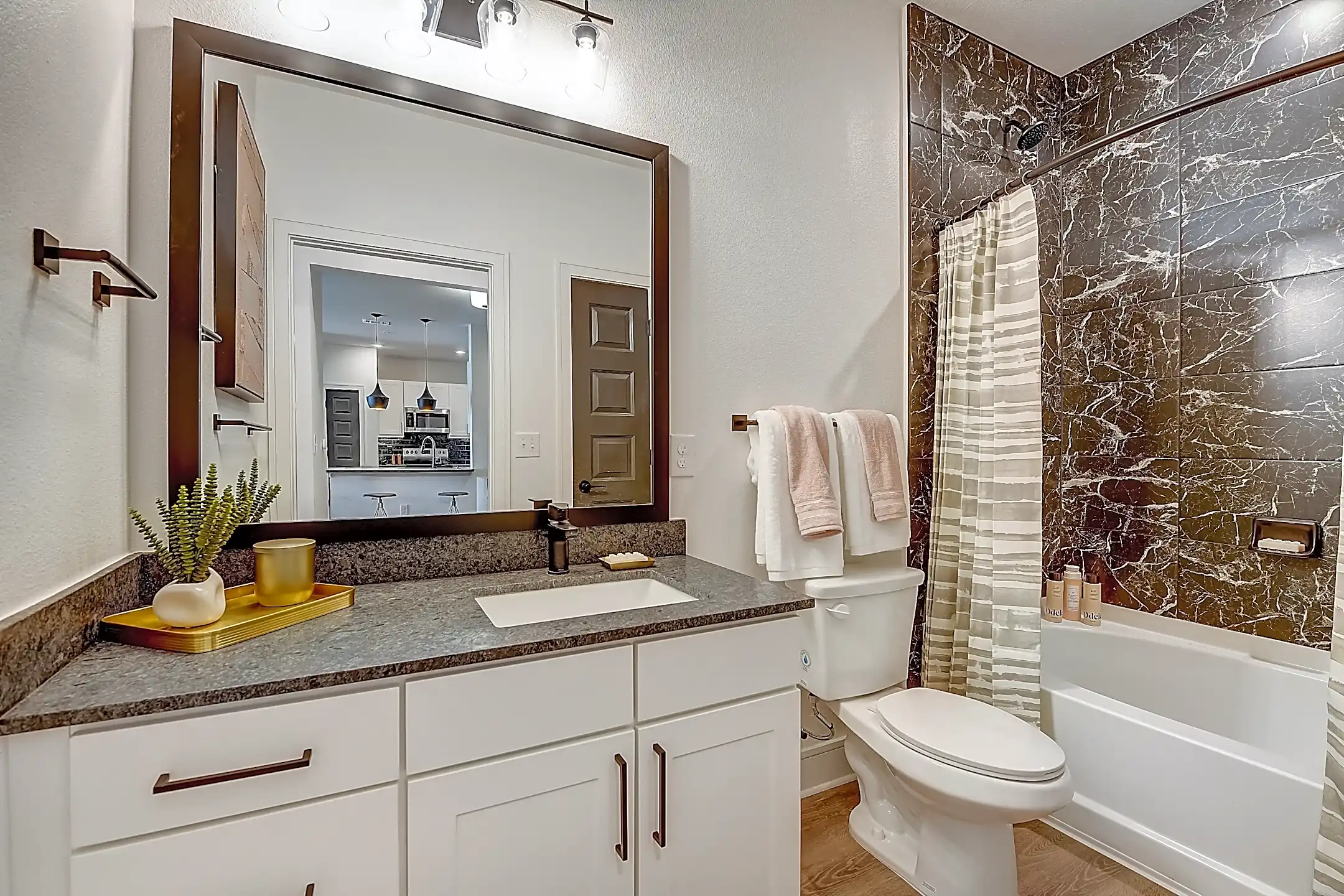 Sire Wellington Haslet, TX 76052