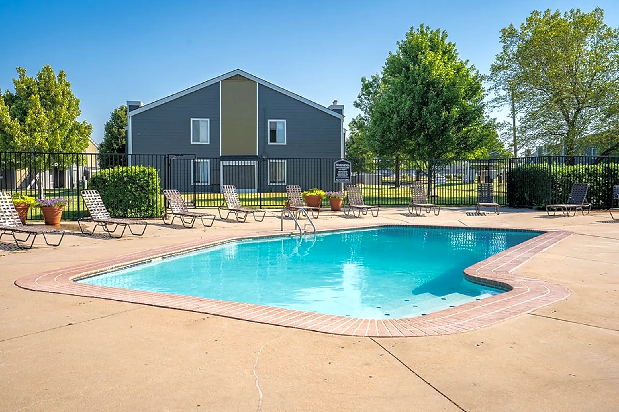 Pool - Claremont - Wichita, KS