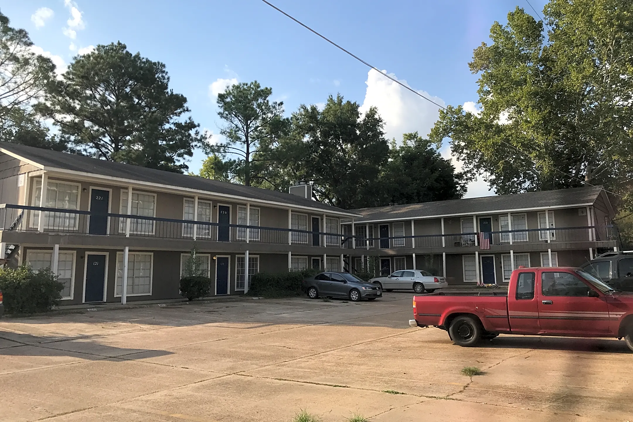 Hermitage Apartments 5703 Jackson Street Alexandria, LA Apartments