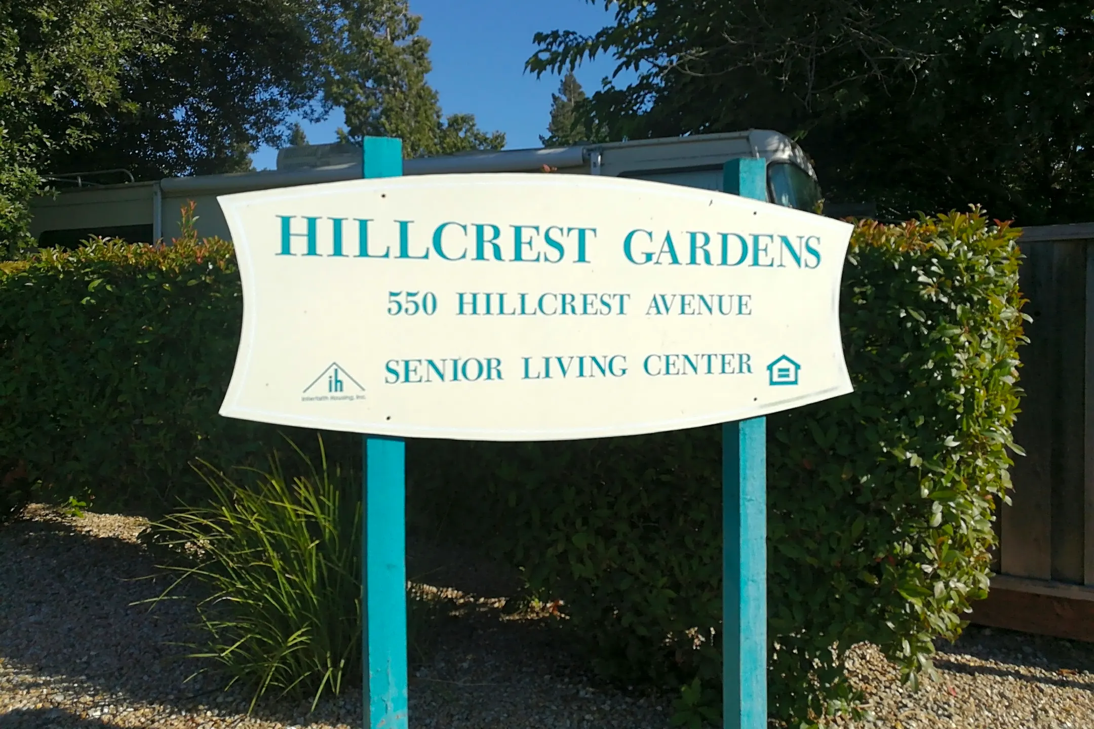 Pool - Hillcrest Gardens-Livermore - Livermore, CA