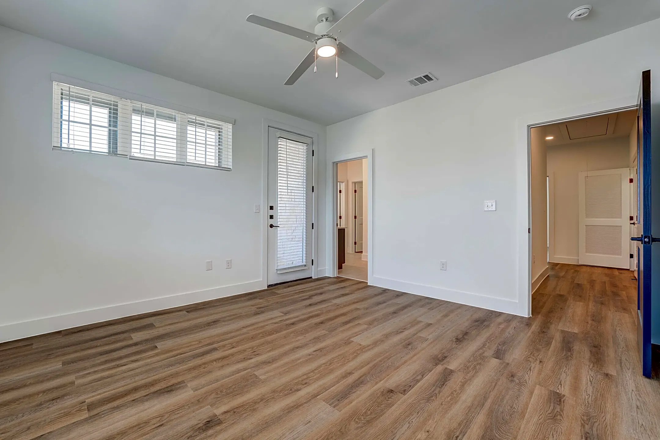 Escalon Townhomes 181 S Brook Dr Leander, TX Houses for Rent Rent.