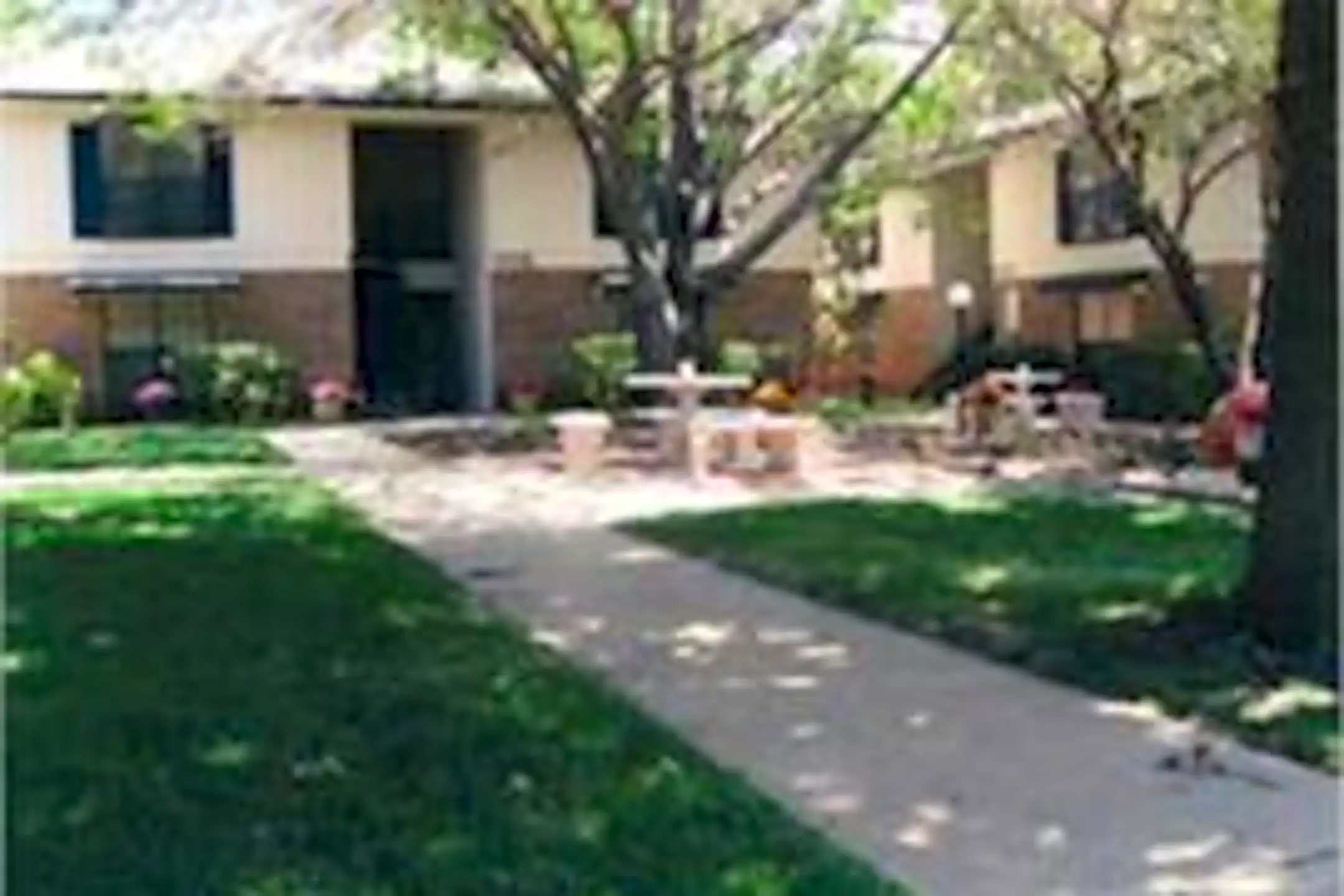 Bonnie Green Apartments 121 S Bonnie Brae St Denton, TX Apartments